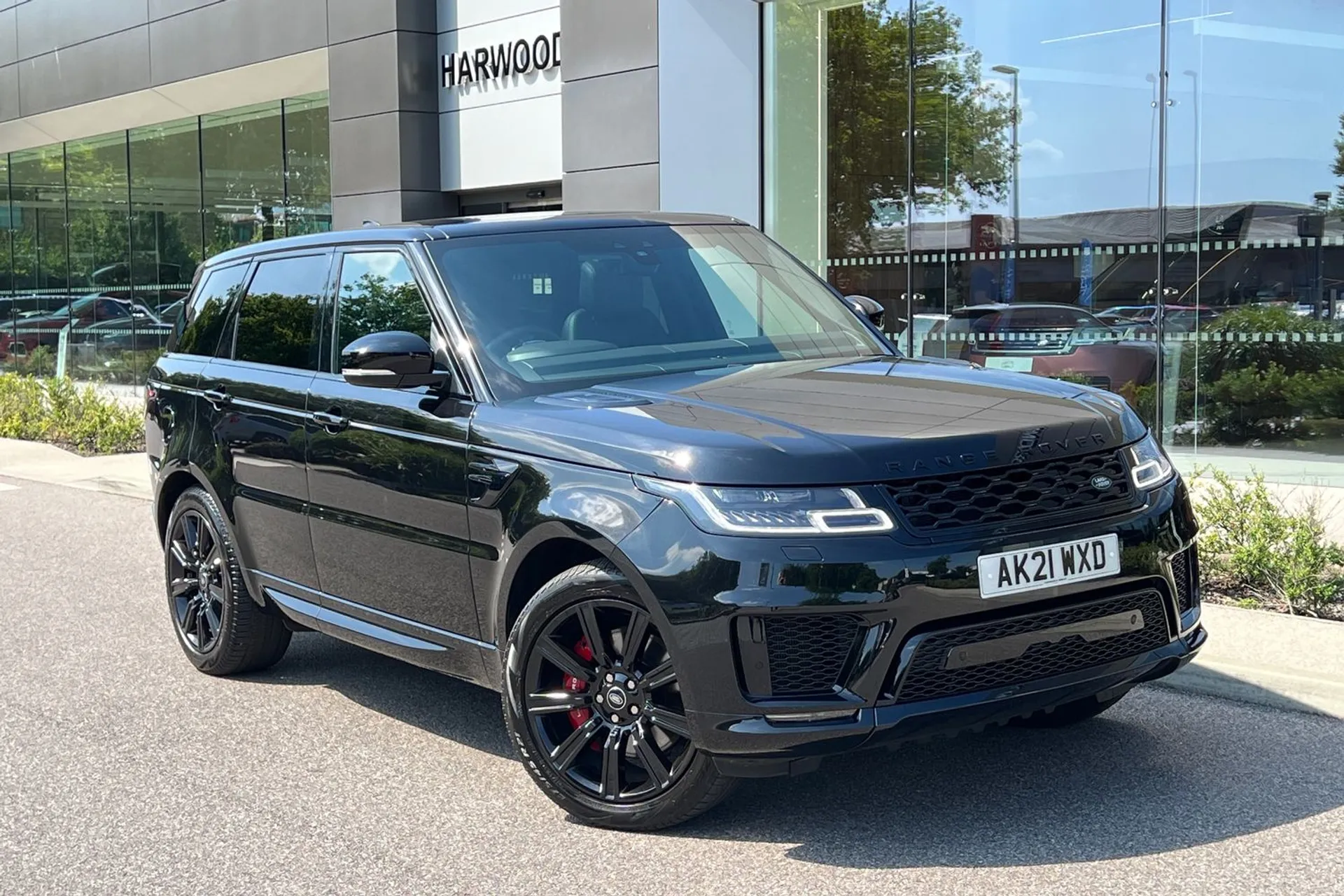 LAND ROVER RANGE ROVER SPORT focused image