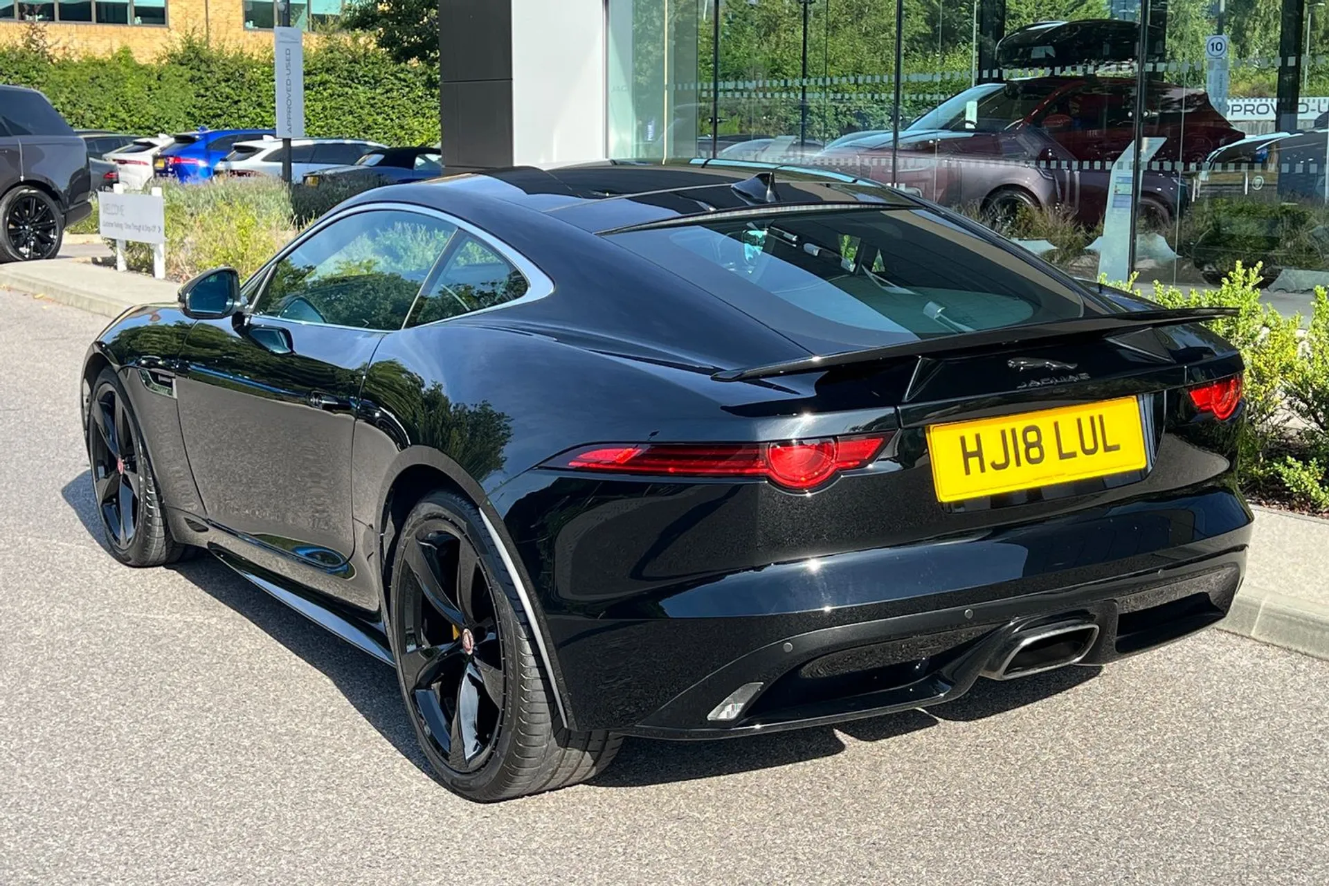 Jaguar F-TYPE thumbnail image number 12