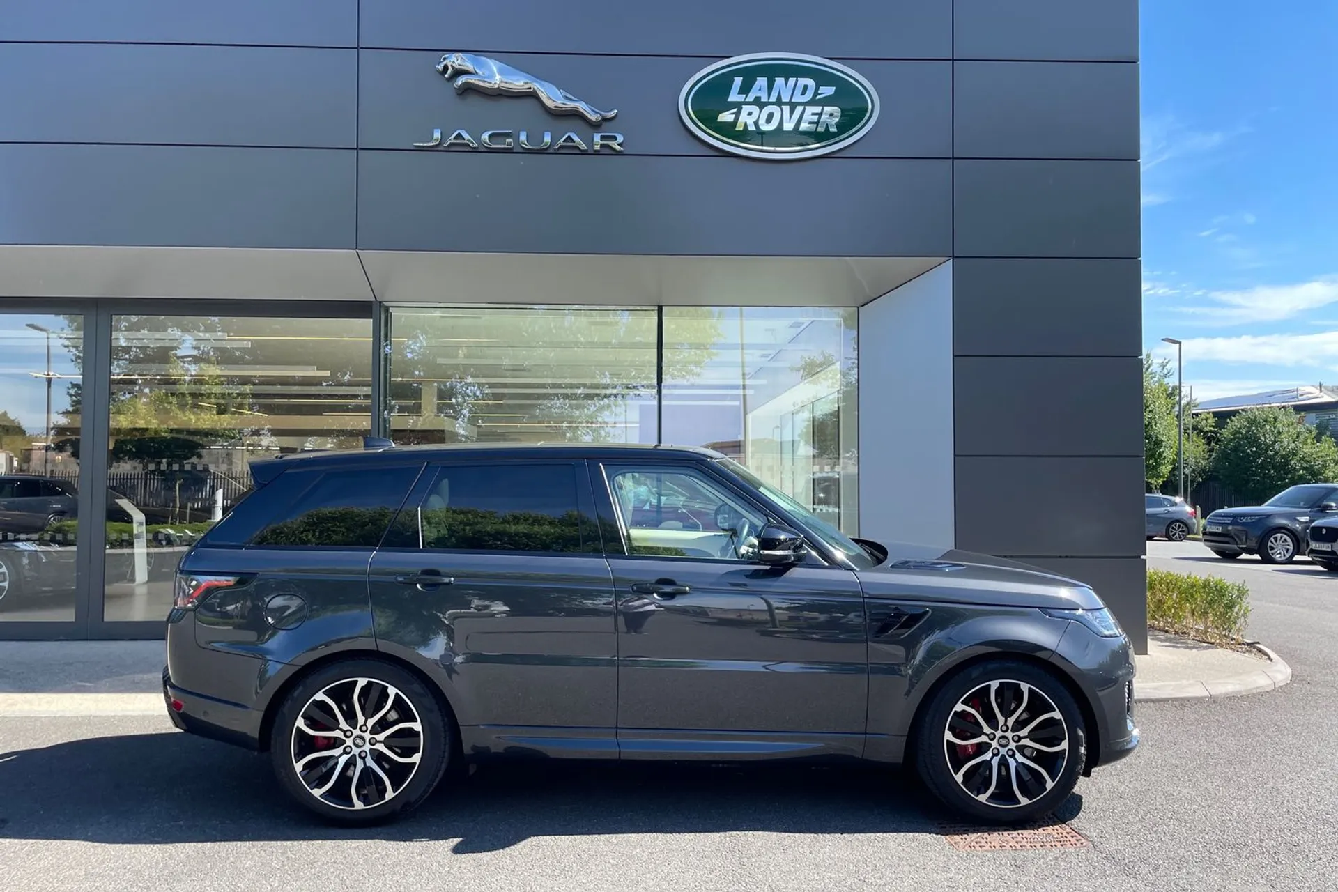 LAND ROVER RANGE ROVER SPORT thumbnail image number 2