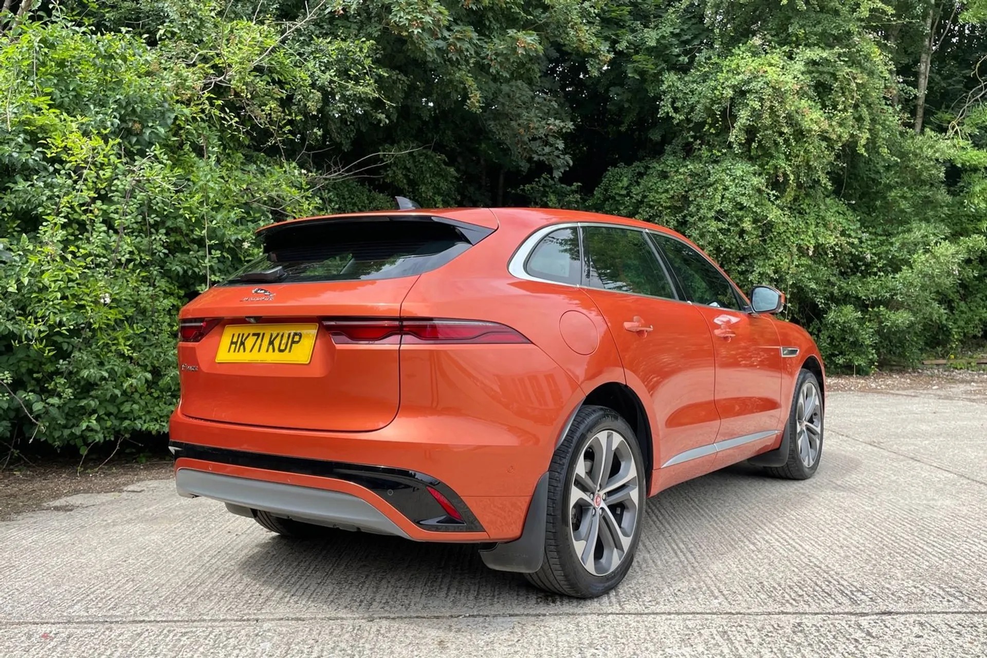 Jaguar F-PACE thumbnail image number 5