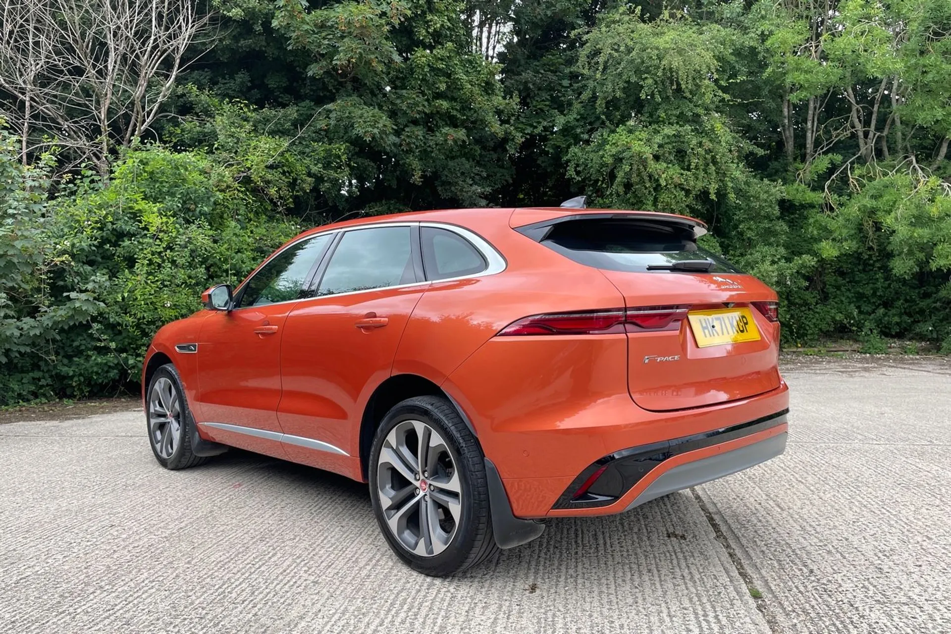 Jaguar F-PACE thumbnail image number 8