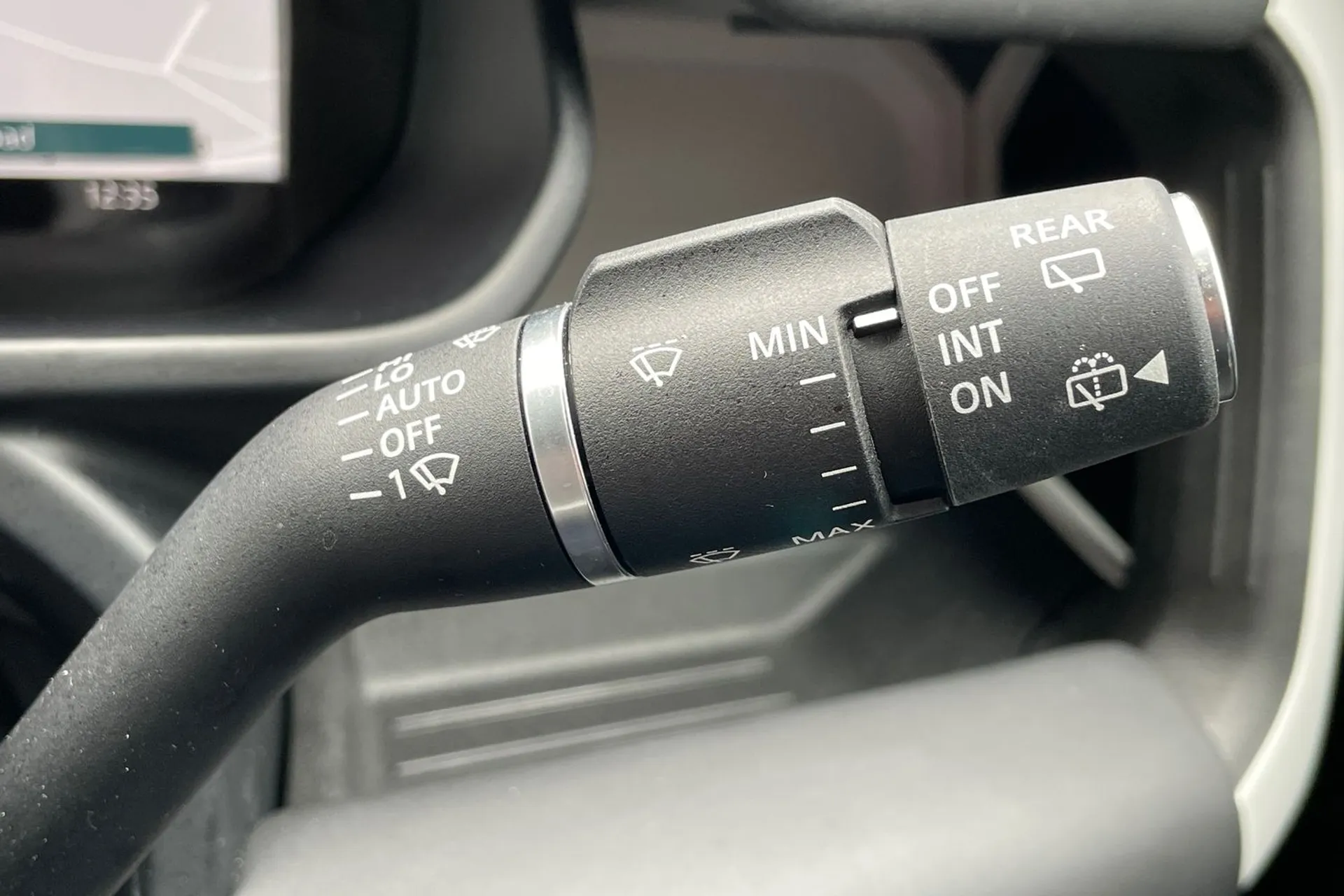 LAND ROVER DEFENDER thumbnail image number 56