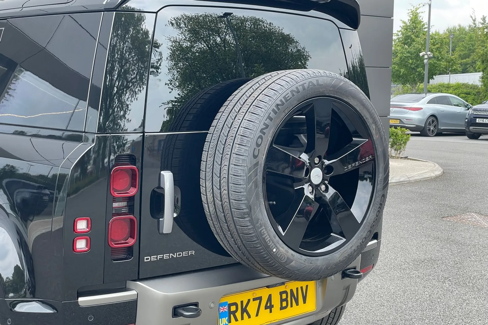 LAND ROVER DEFENDER thumbnail image number 45