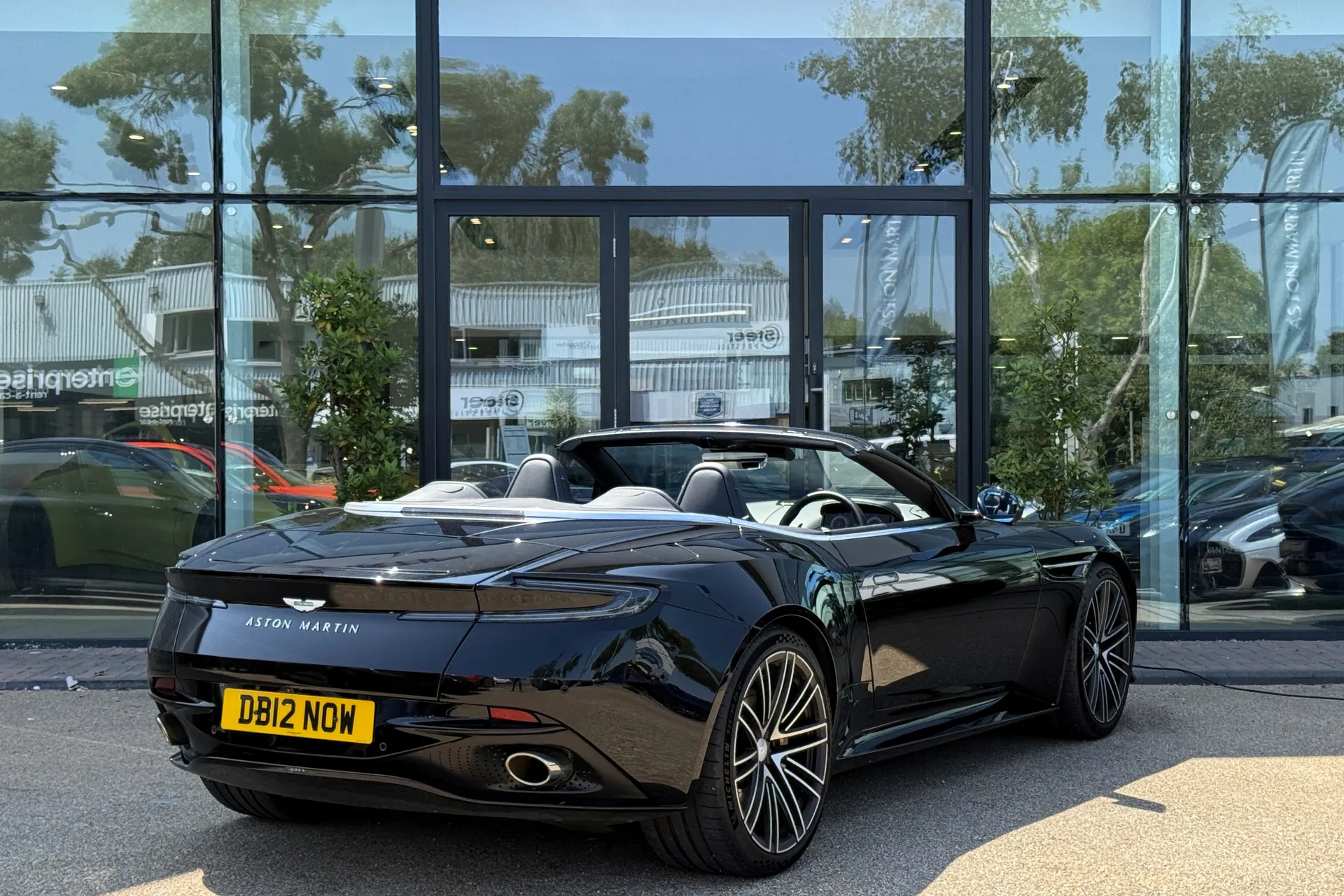 Aston Martin DB12 thumbnail image number 11