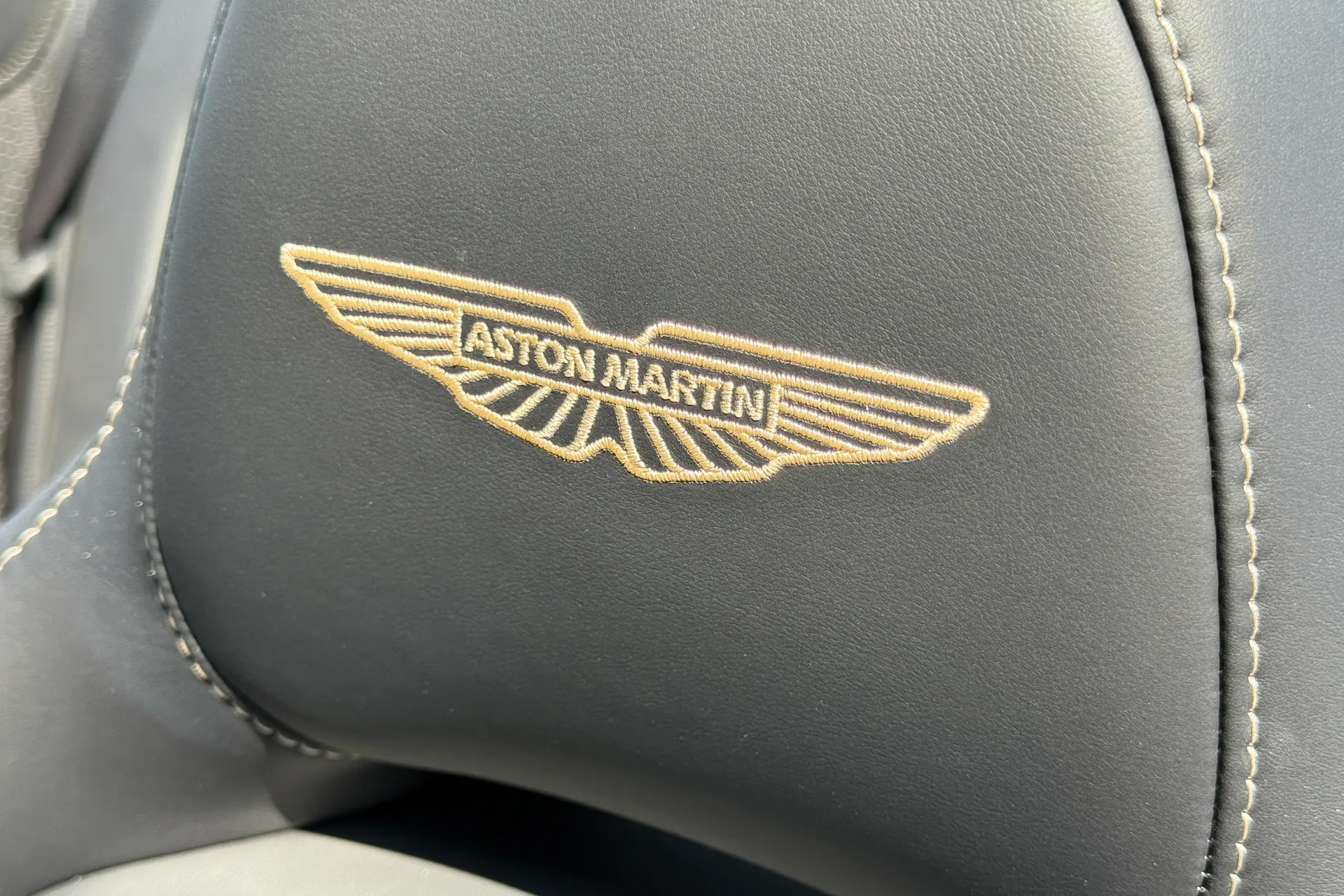 Aston Martin DB12 thumbnail image number 24
