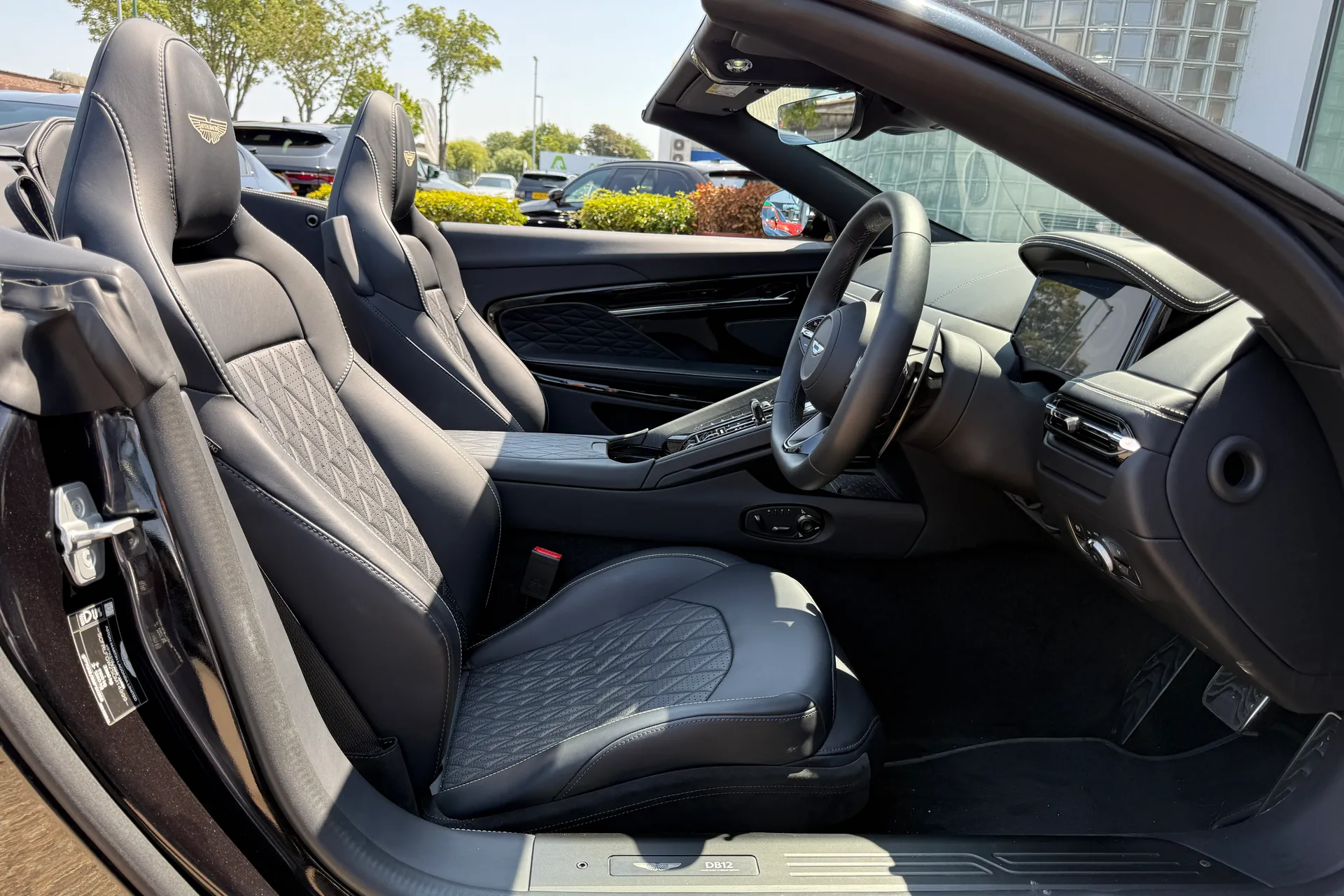 Aston Martin DB12 thumbnail image number 18