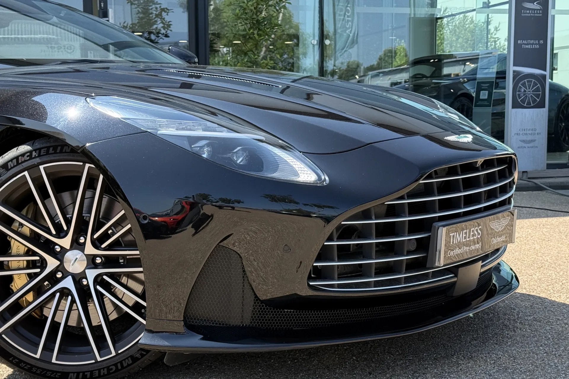 Aston Martin DB12 thumbnail image number 40