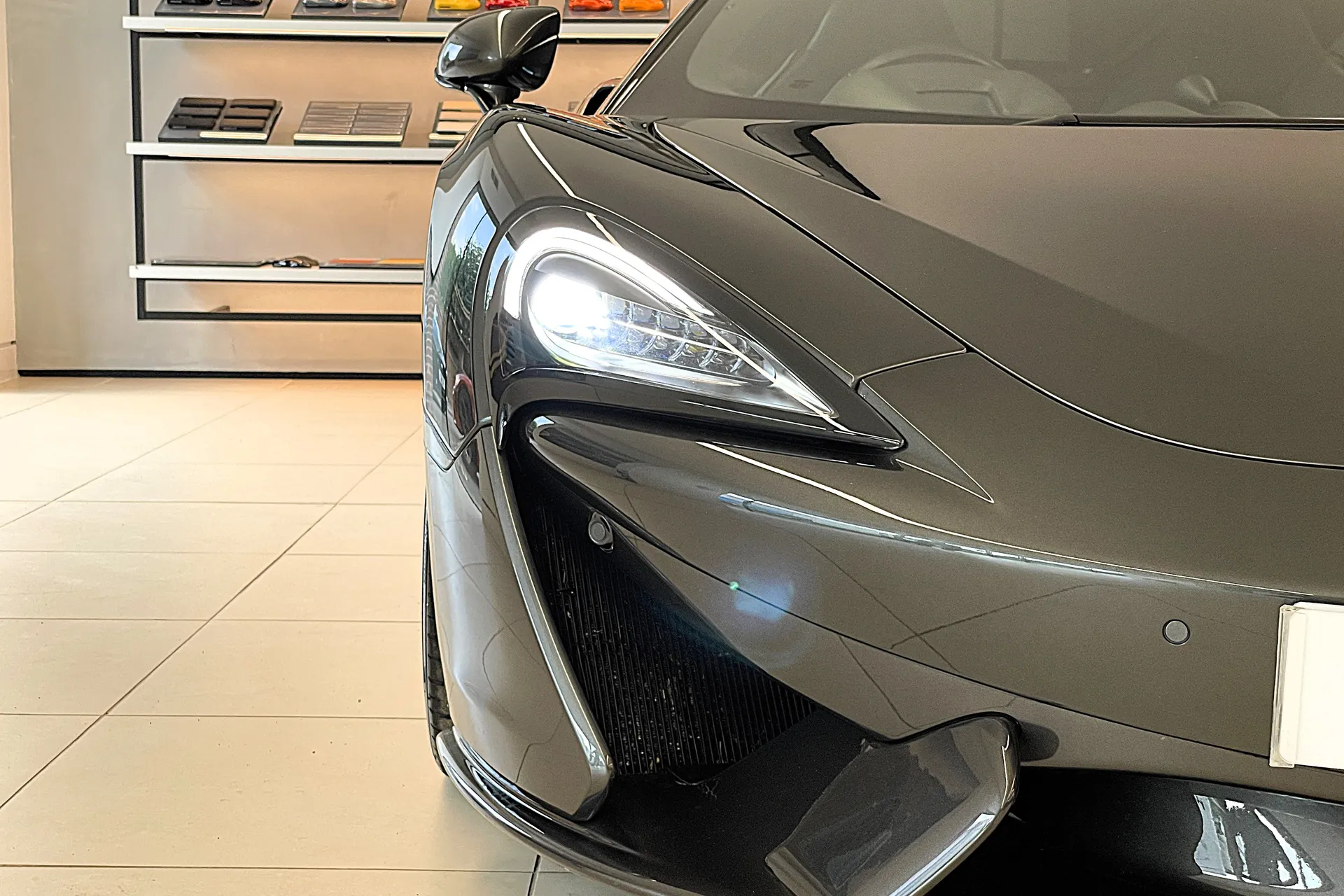 McLaren 570GT COUPE S-A thumbnail image number 7