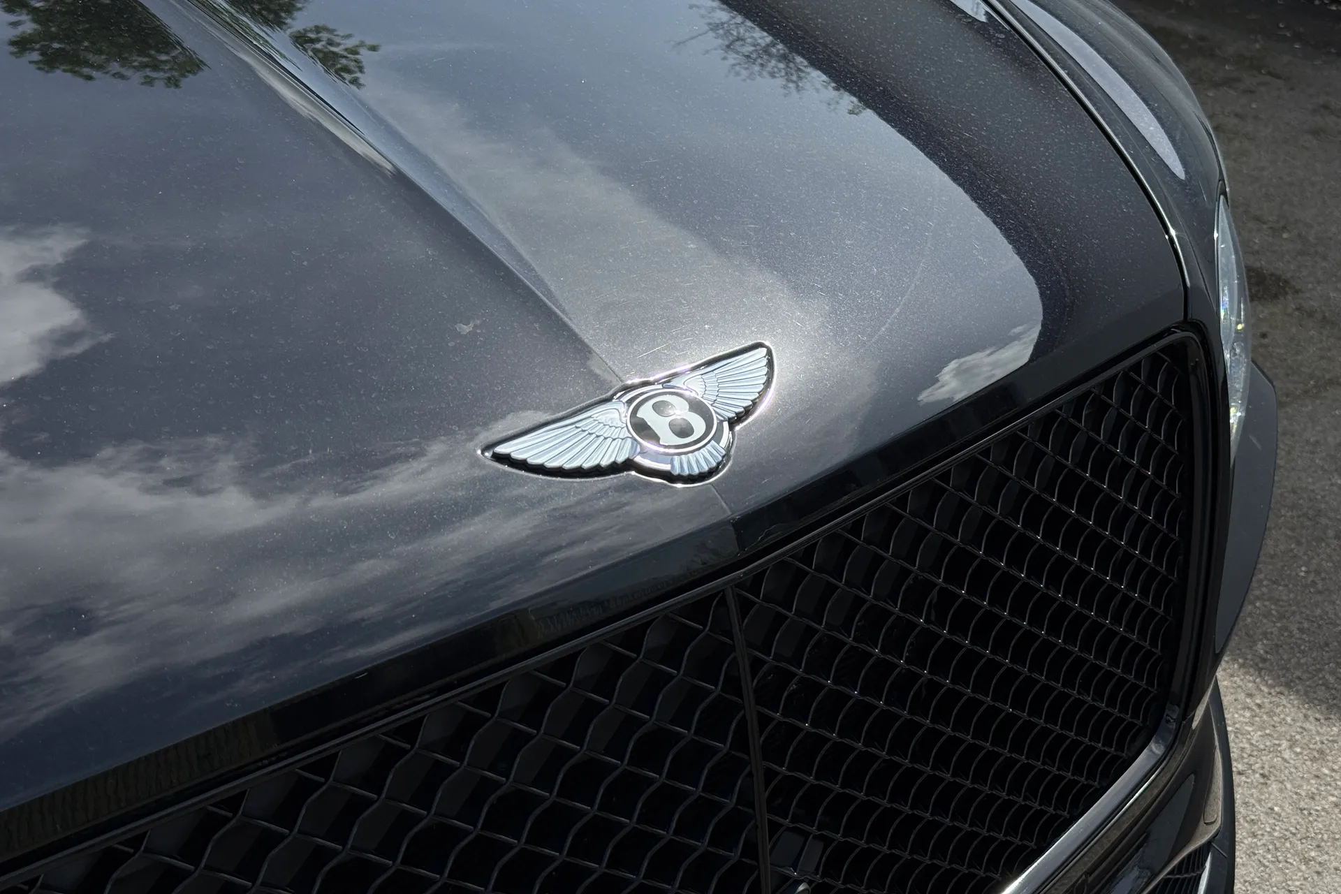 Bentley BENTAYGA thumbnail image number 10