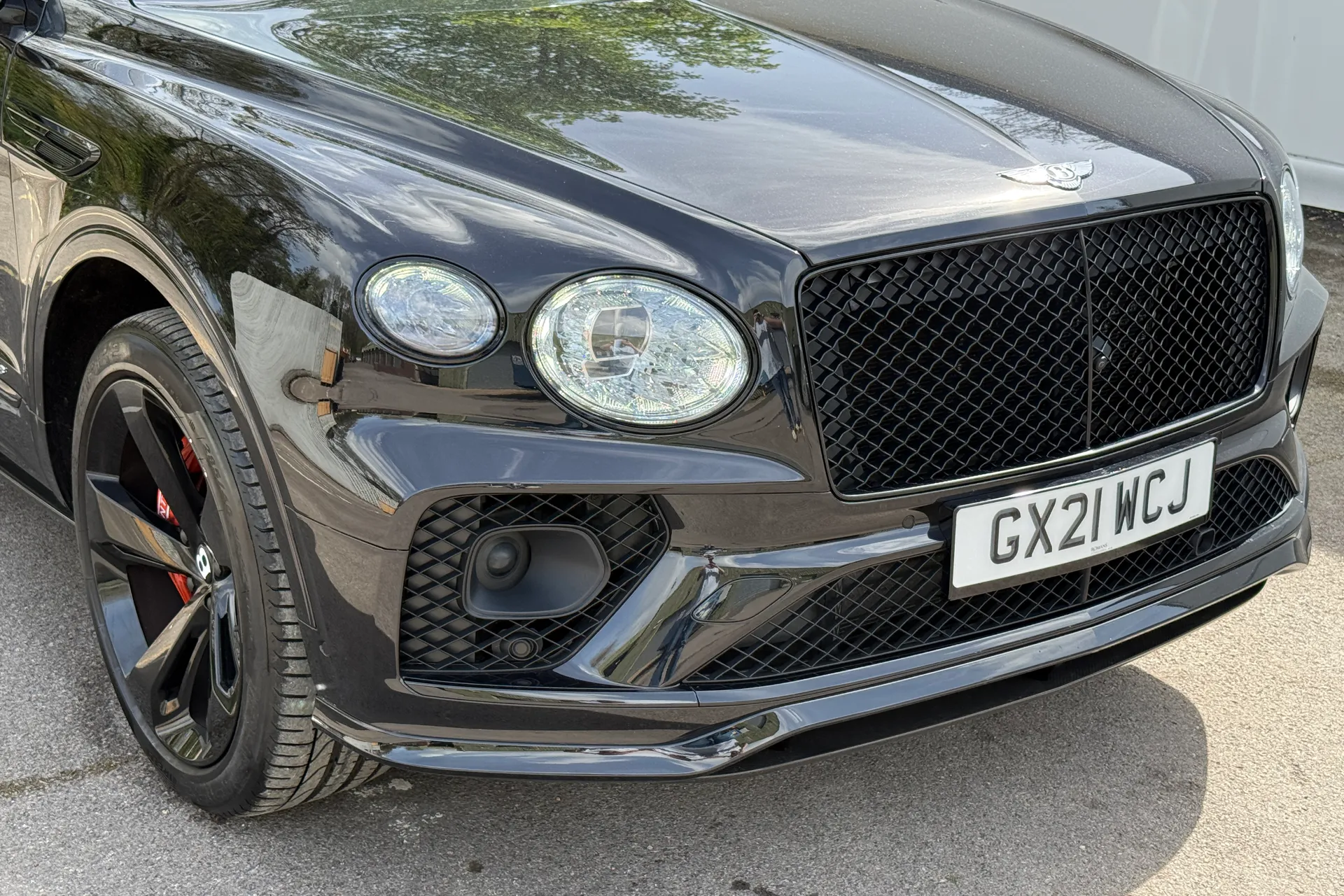 Bentley BENTAYGA thumbnail image number 11