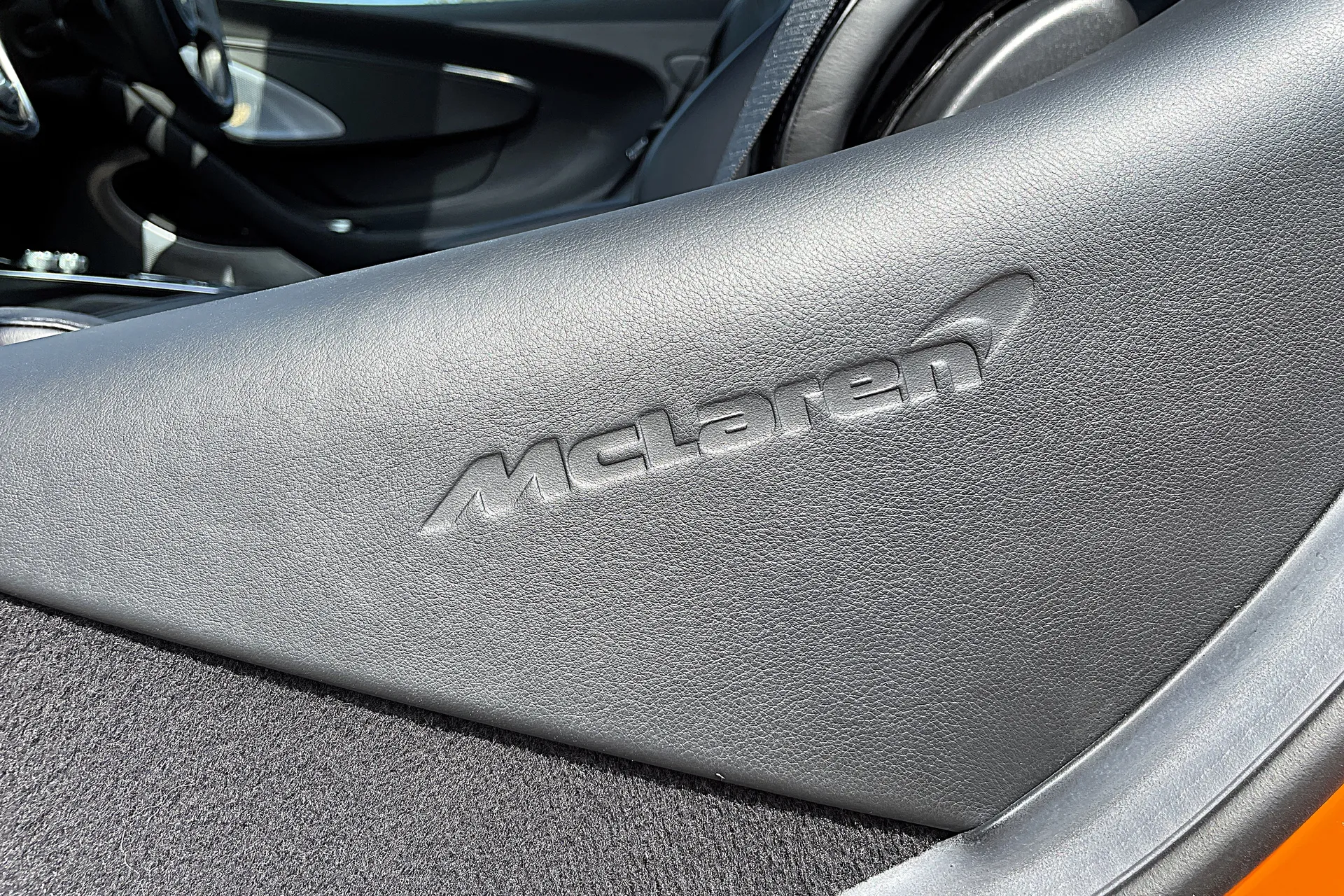 McLaren GT thumbnail image number 27