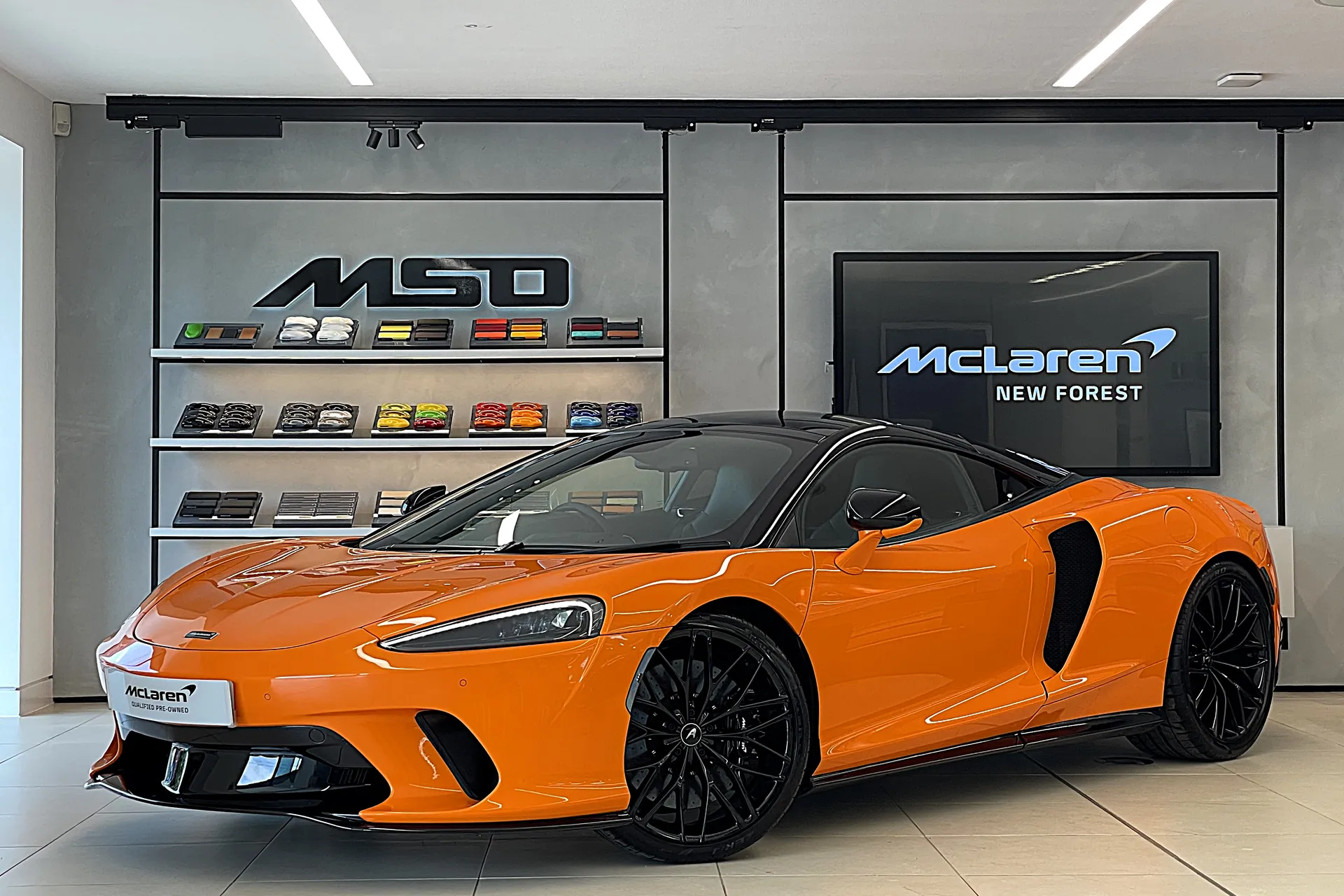 McLaren GT thumbnail image number 10