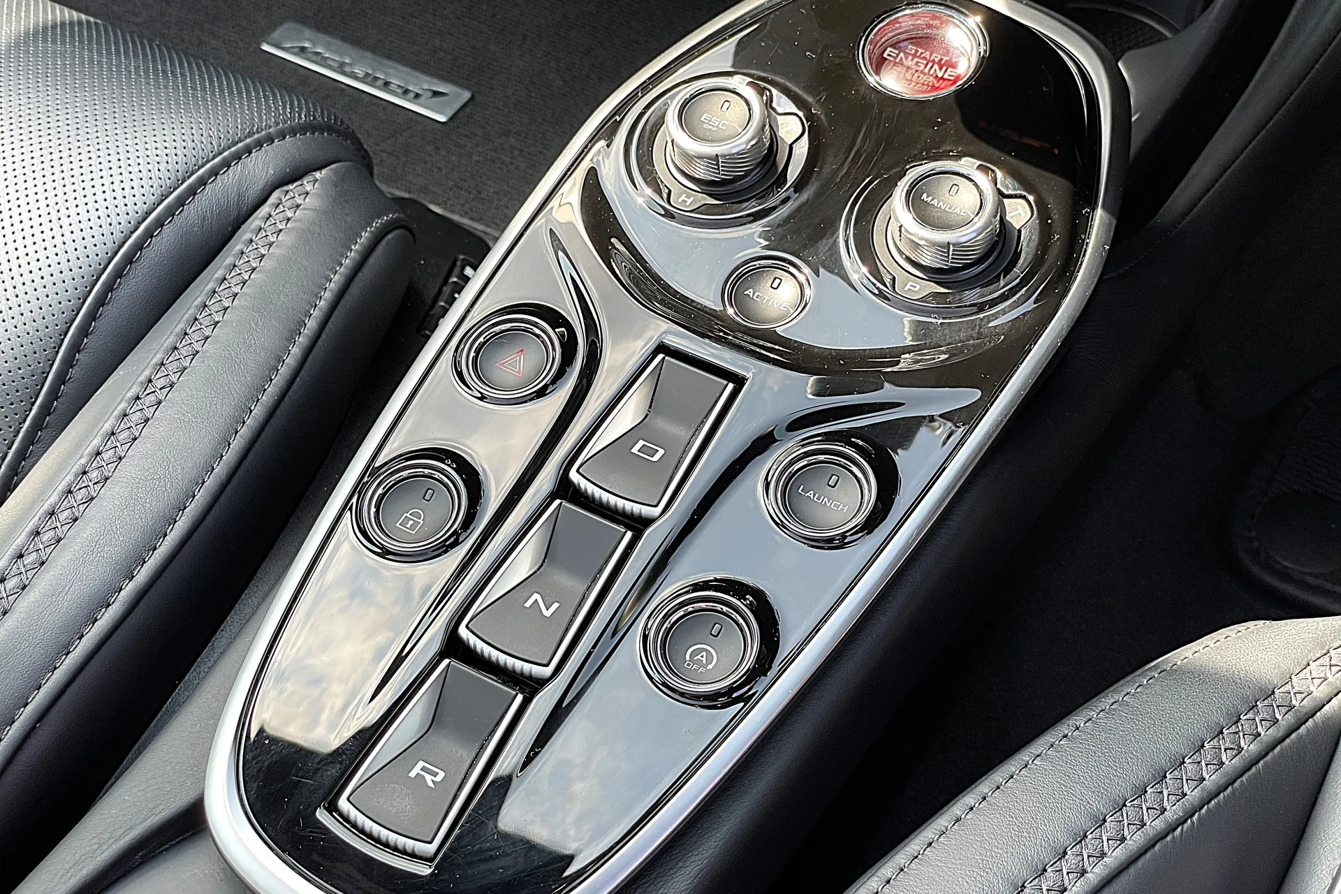 McLaren GT thumbnail image number 39