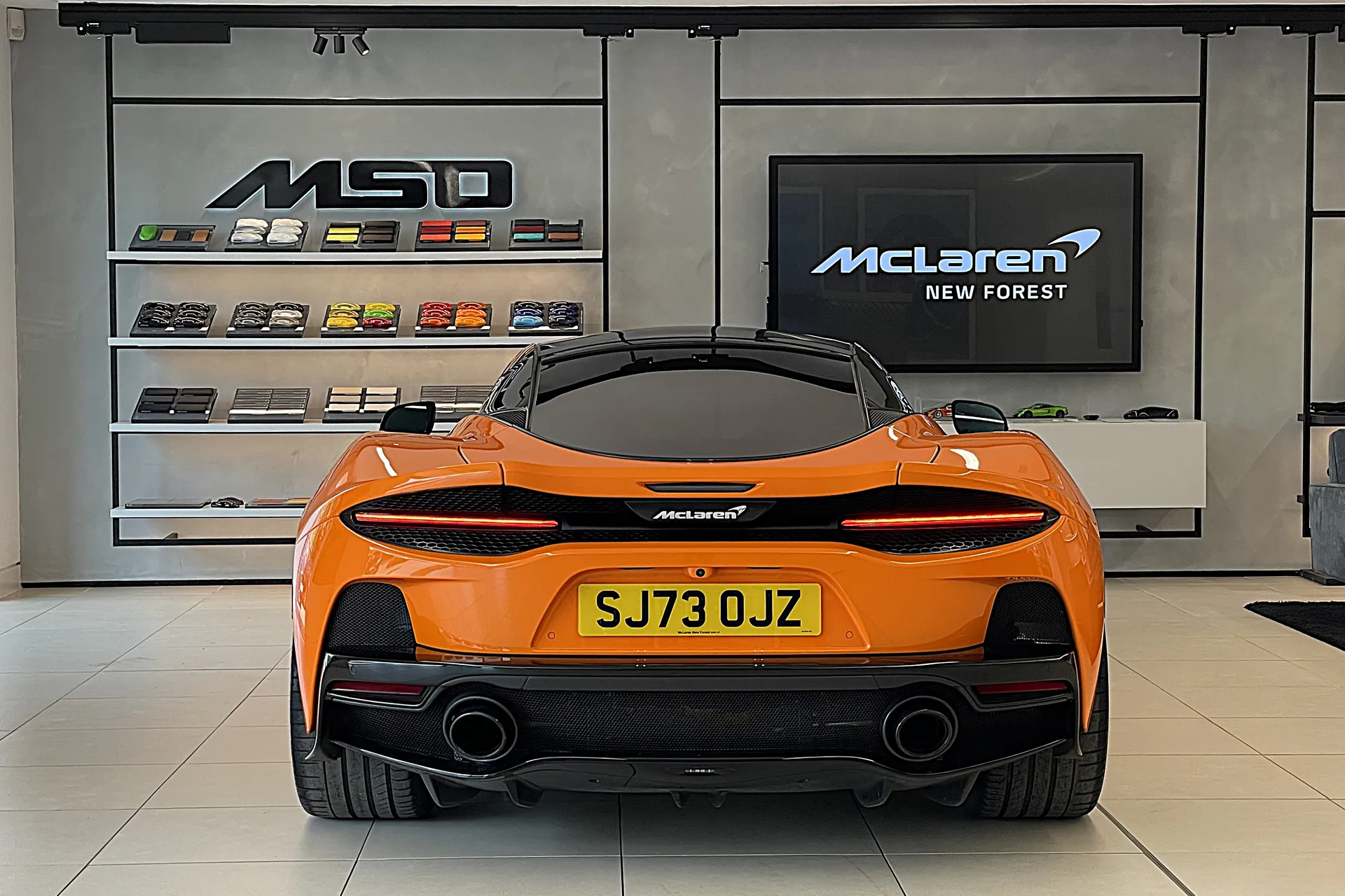 McLaren GT thumbnail image number 11