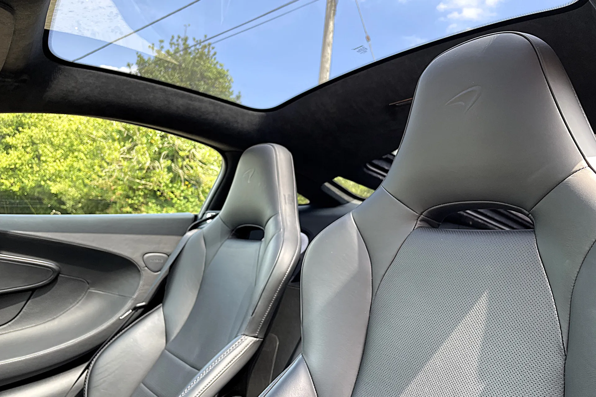 McLaren GT thumbnail image number 28