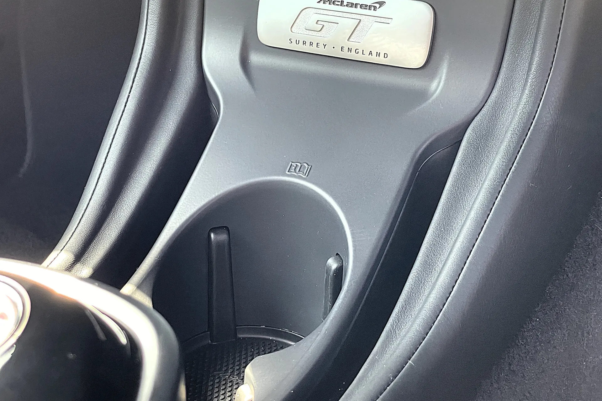 McLaren GT thumbnail image number 38