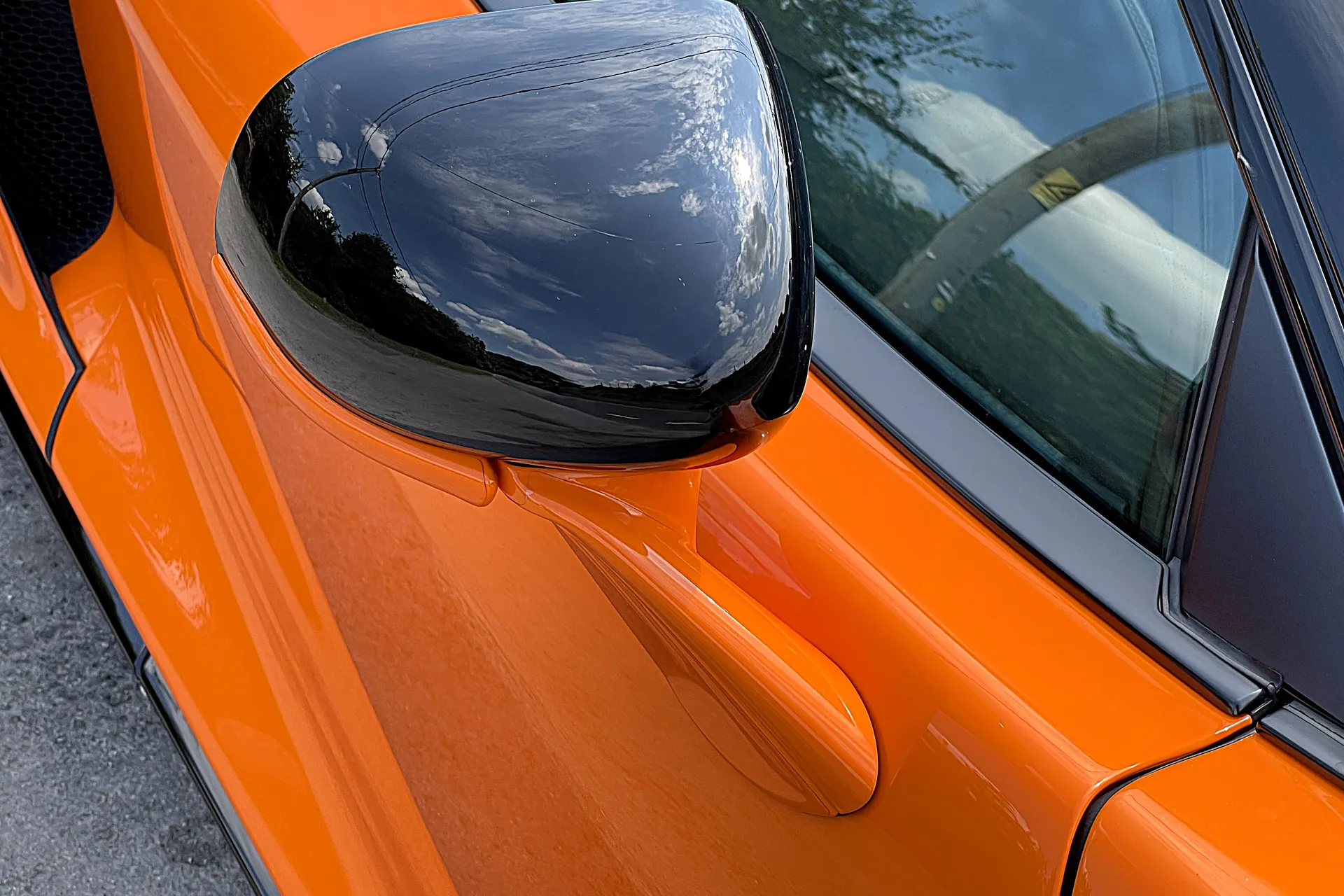 McLaren GT thumbnail image number 42