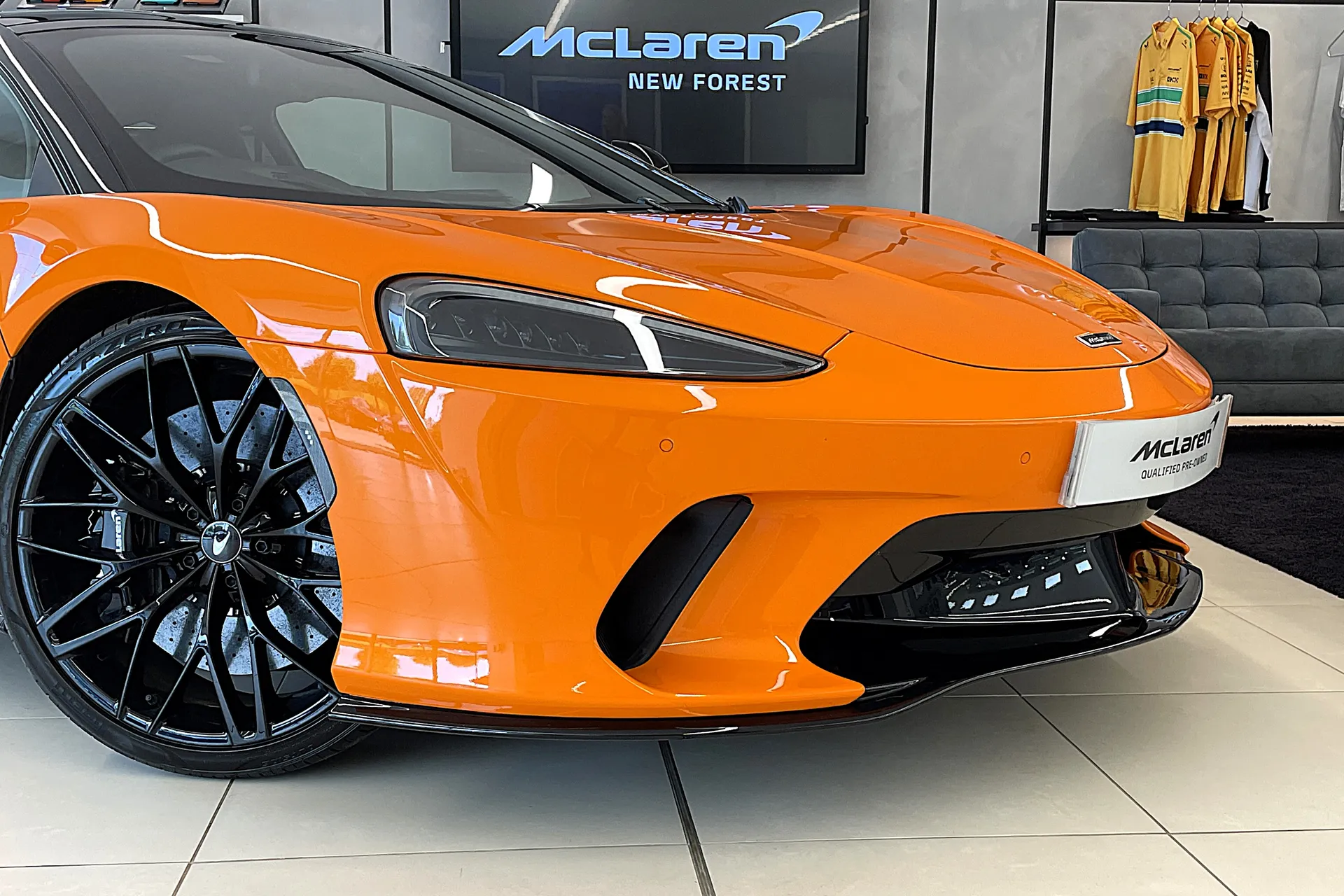McLaren GT thumbnail image number 3