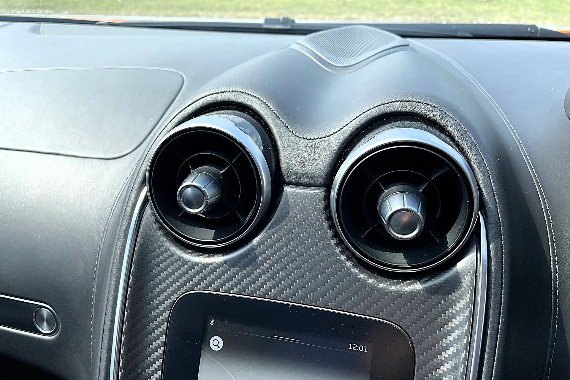 McLaren GT thumbnail image number 35