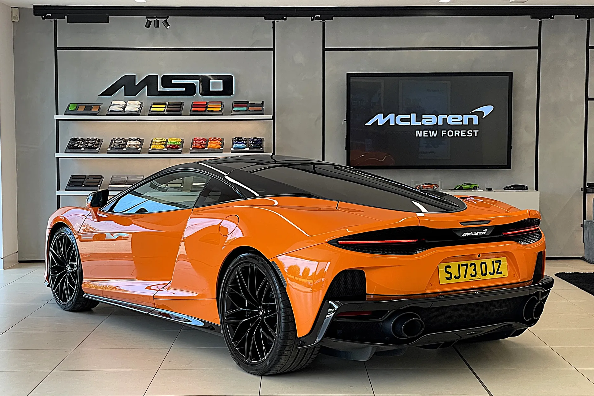 McLaren GT thumbnail image number 13