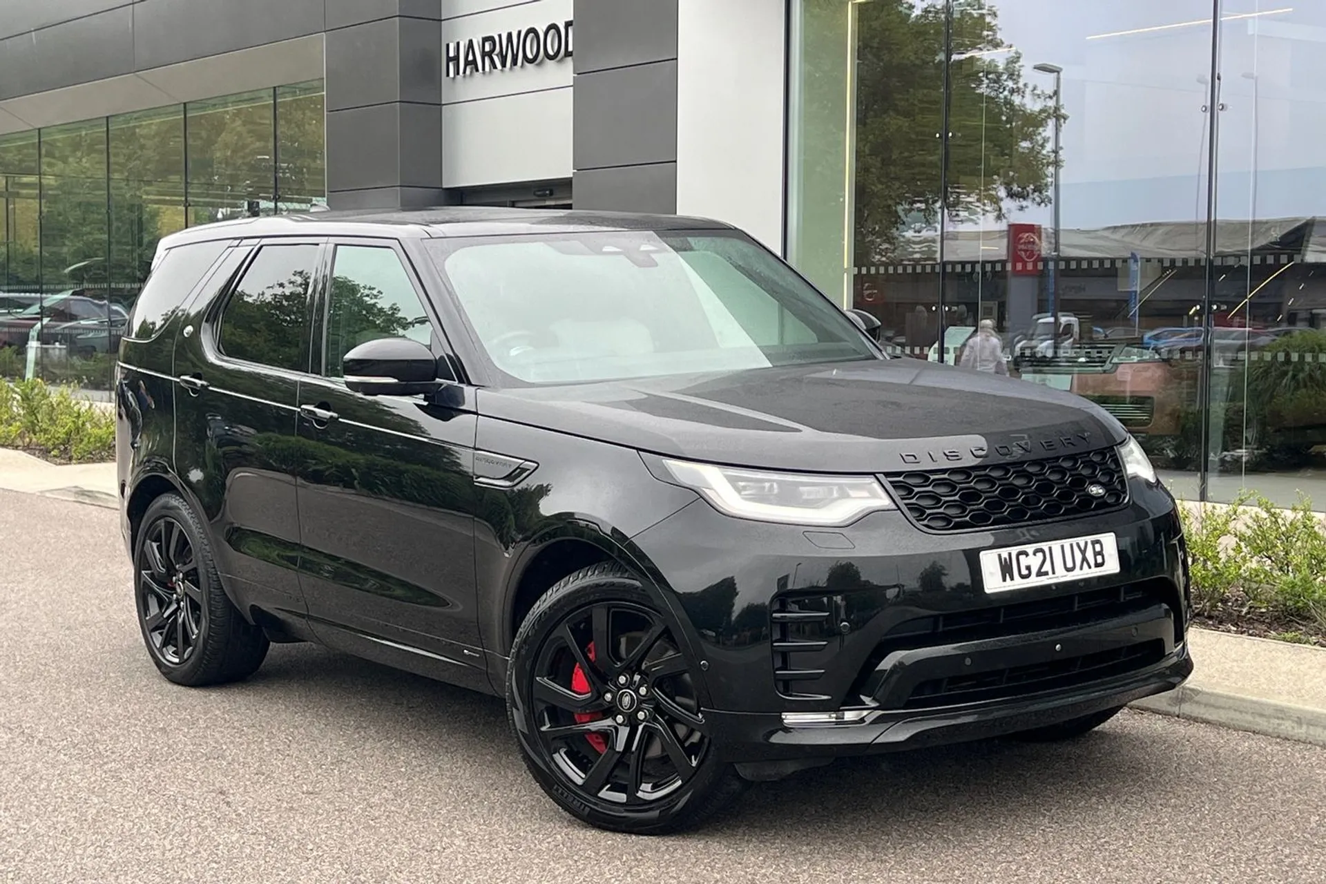 LAND ROVER DISCOVERY focused image