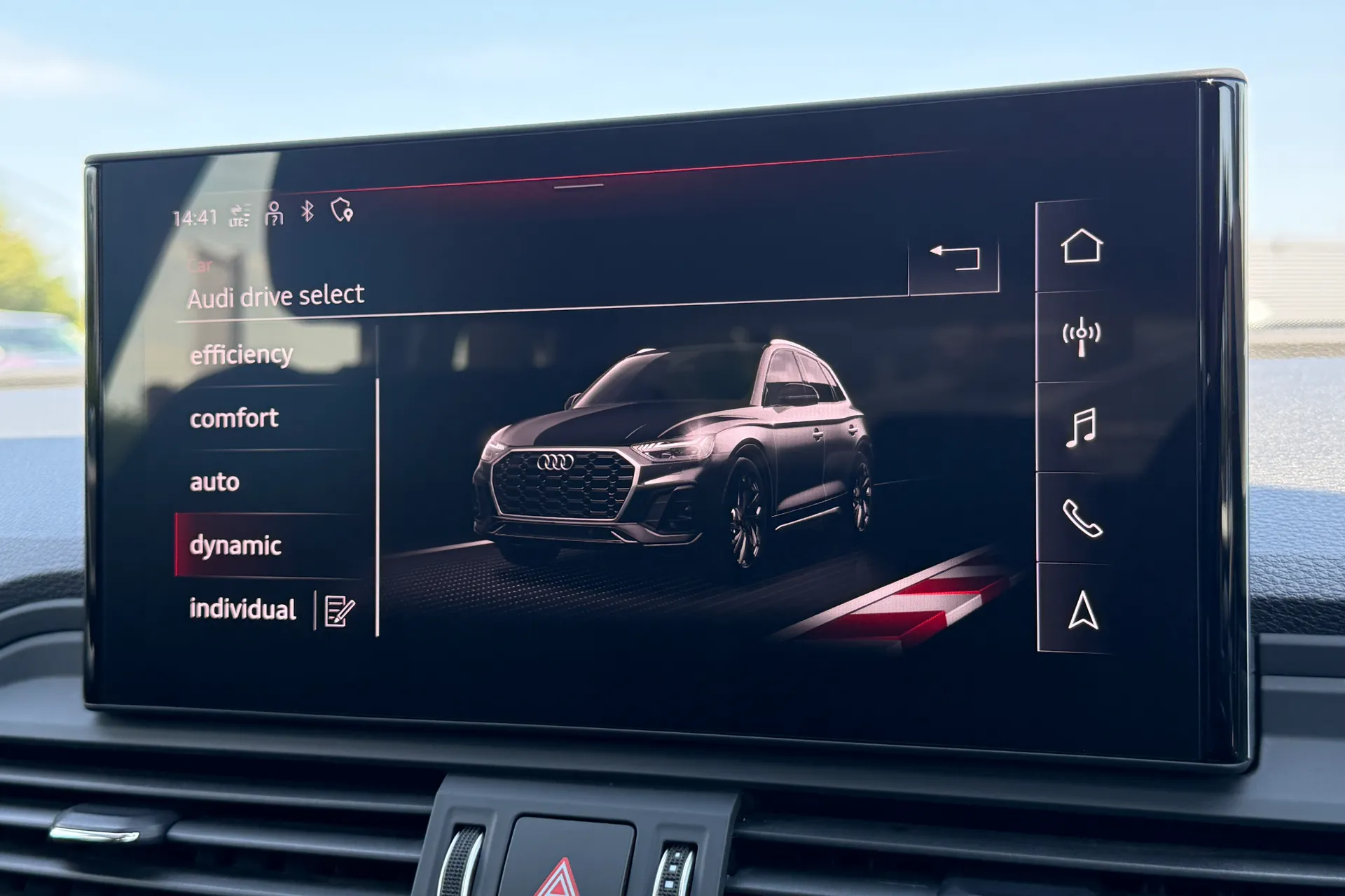 Audi Q5 thumbnail image number 11