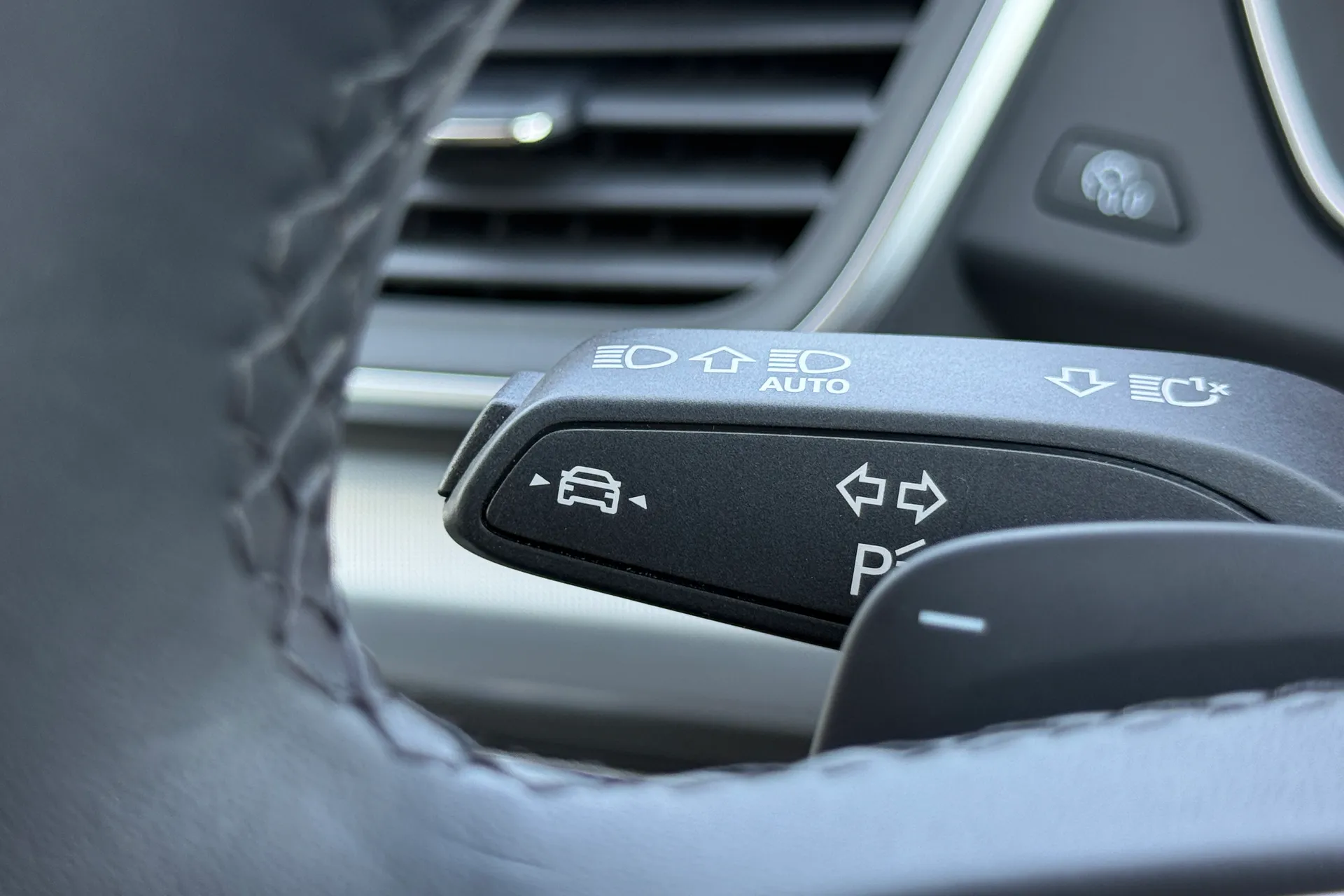 Audi Q5 thumbnail image number 18