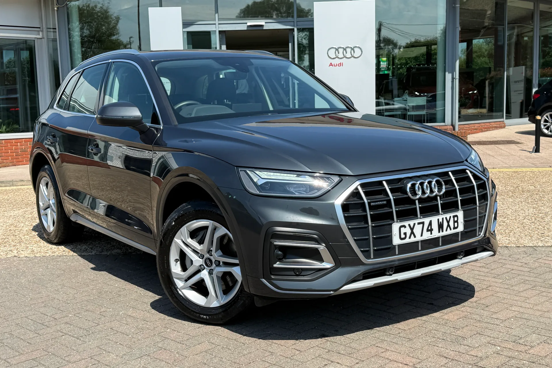 Audi Q5 thumbnail image number 24