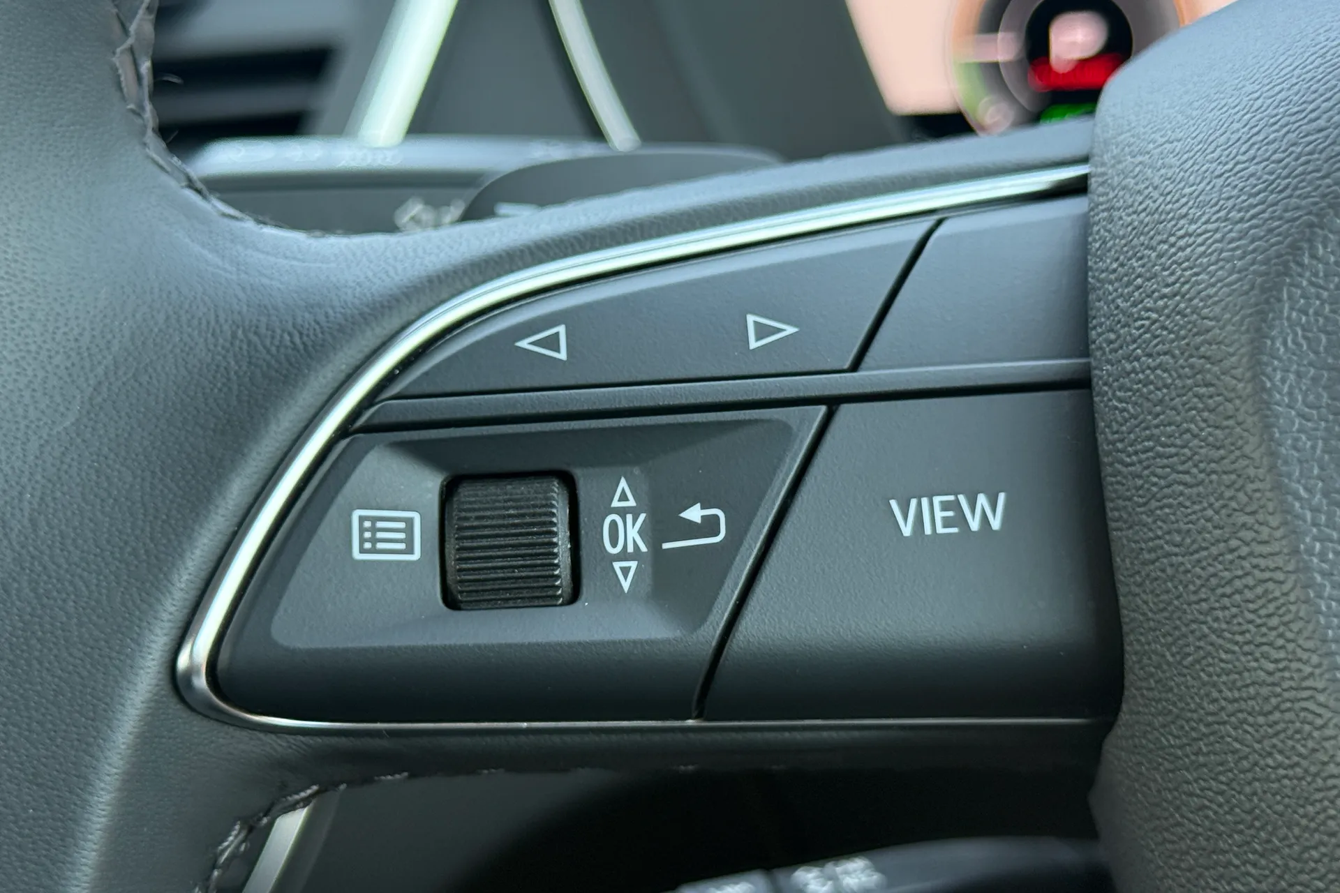 Audi Q5 thumbnail image number 21