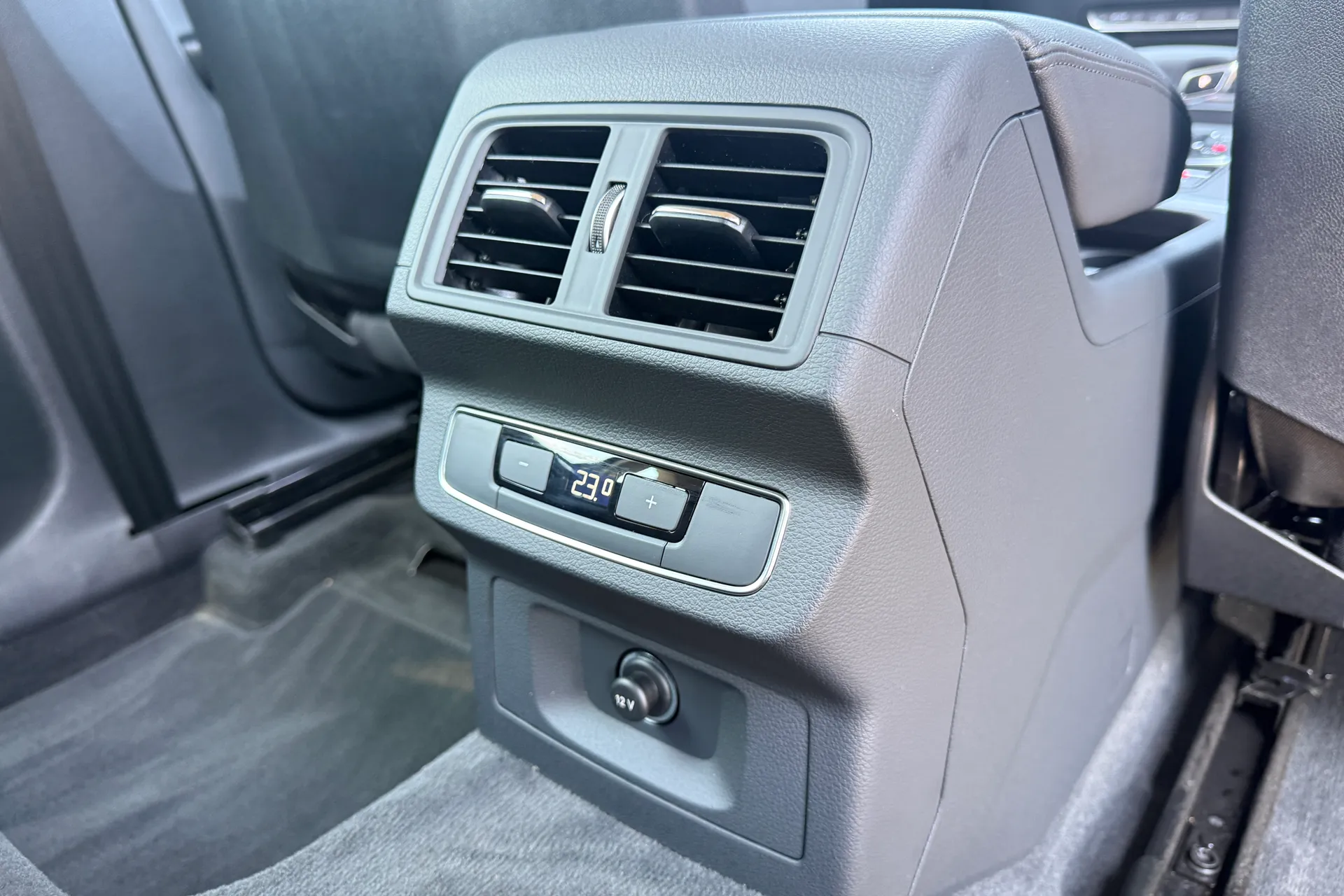 Audi Q5 thumbnail image number 49
