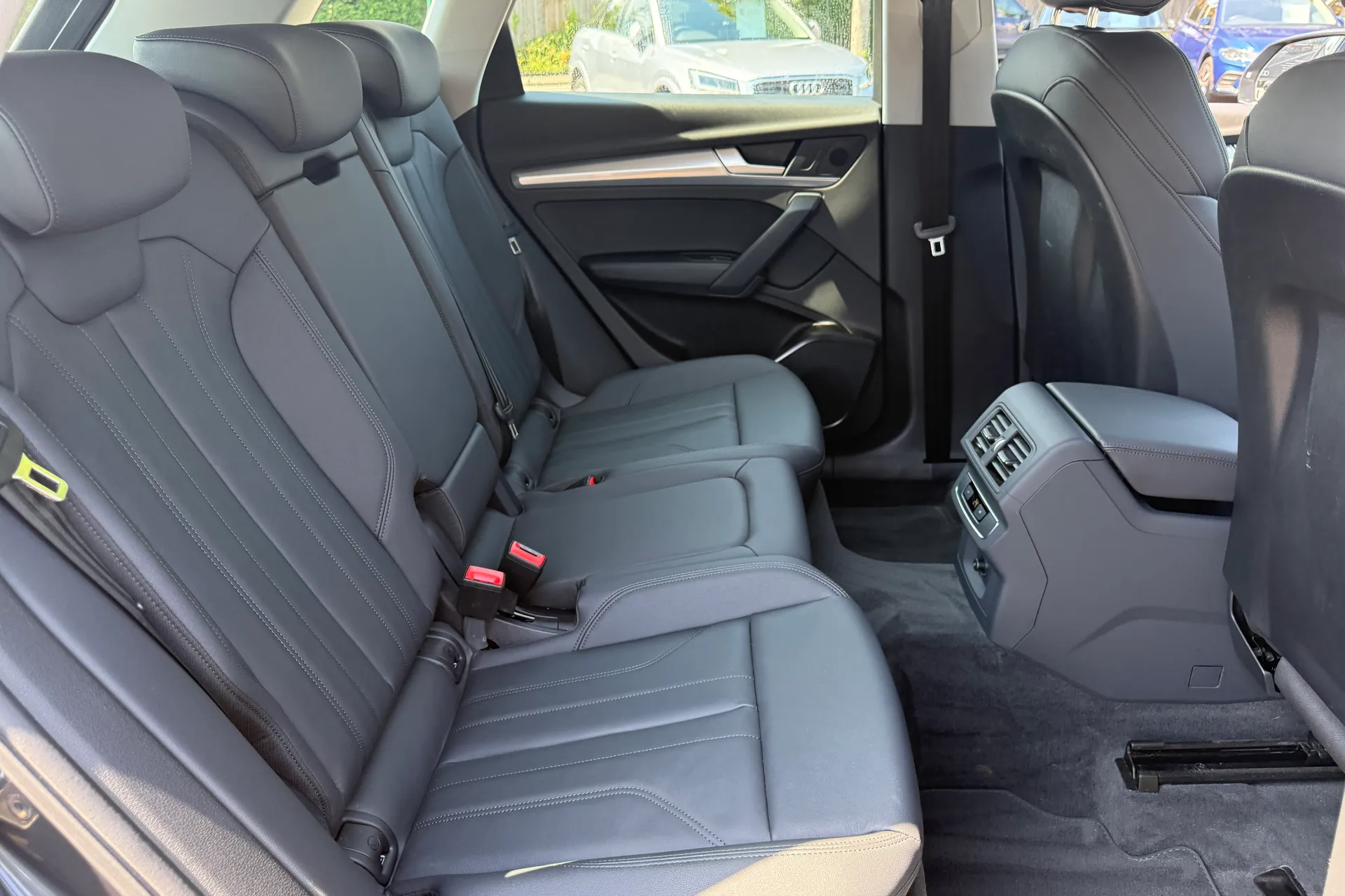 Audi Q5 thumbnail image number 46