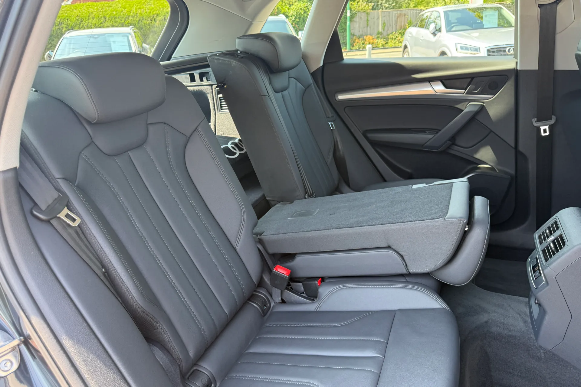 Audi Q5 thumbnail image number 48