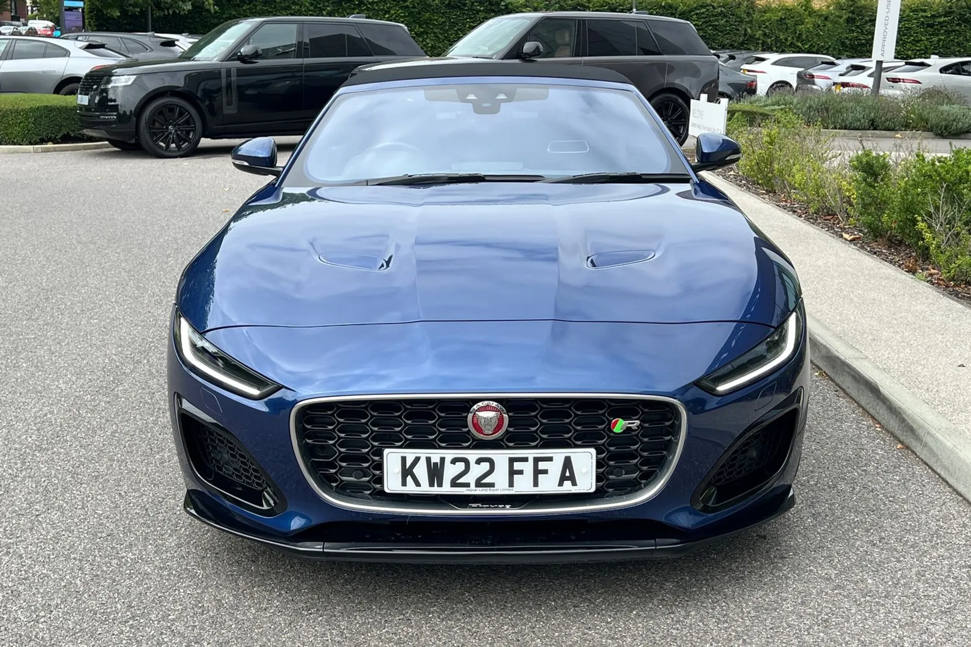 Jaguar F-TYPE thumbnail image number 12