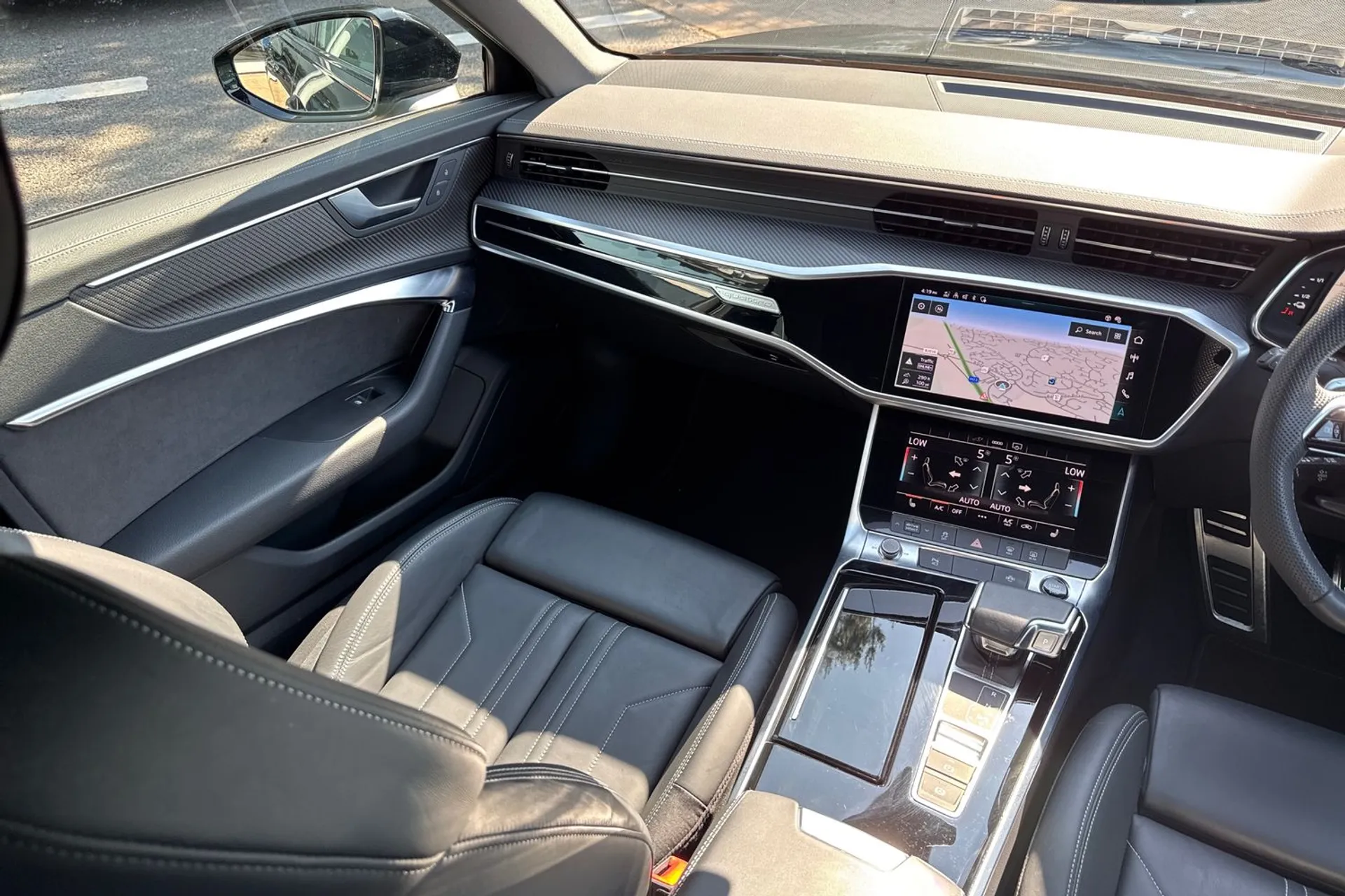 Audi A6 thumbnail image number 33