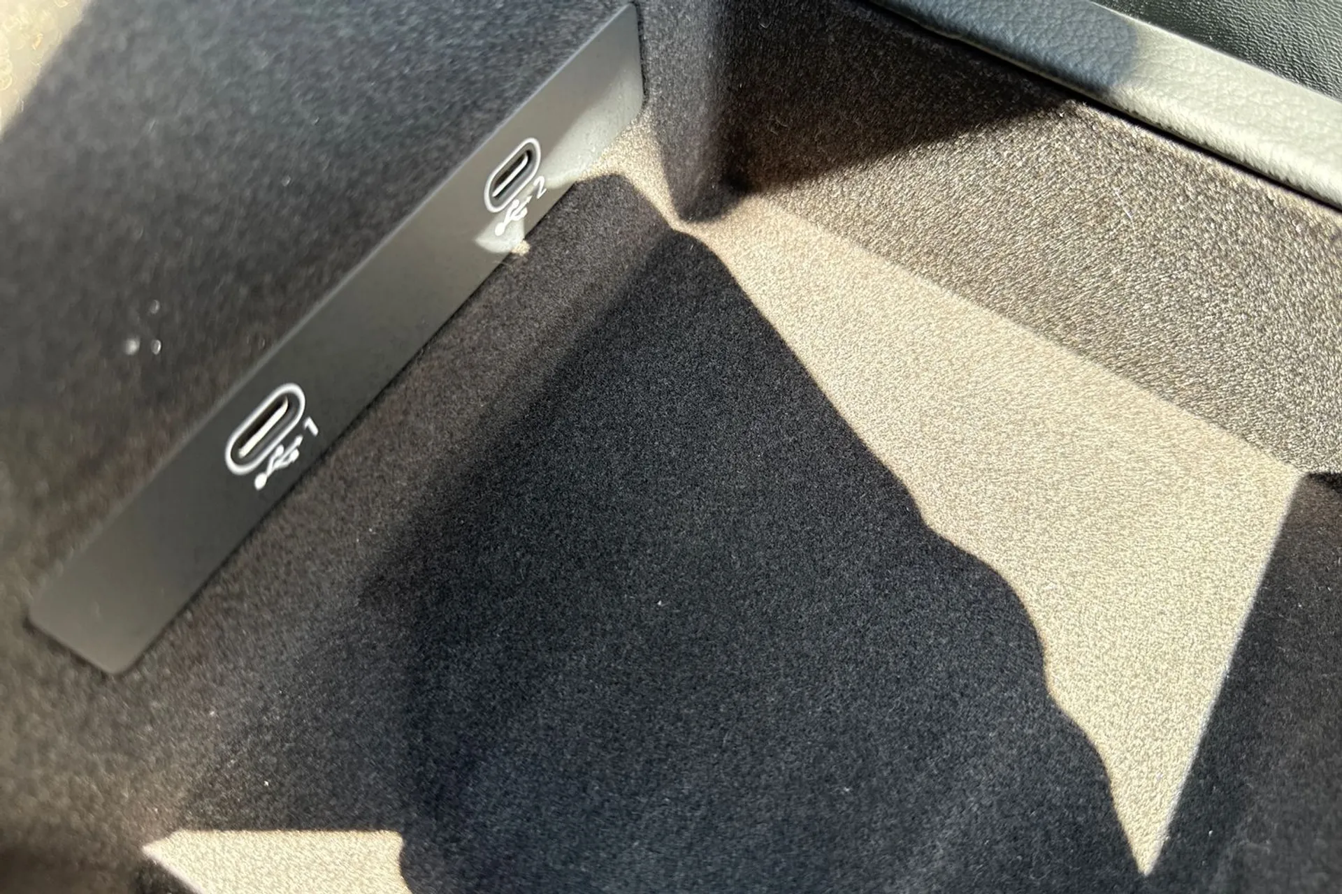 Audi A6 thumbnail image number 44