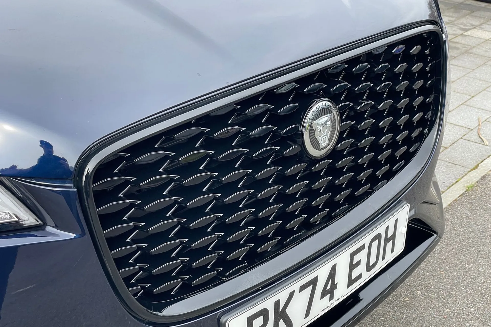 Jaguar F-PACE thumbnail image number 64