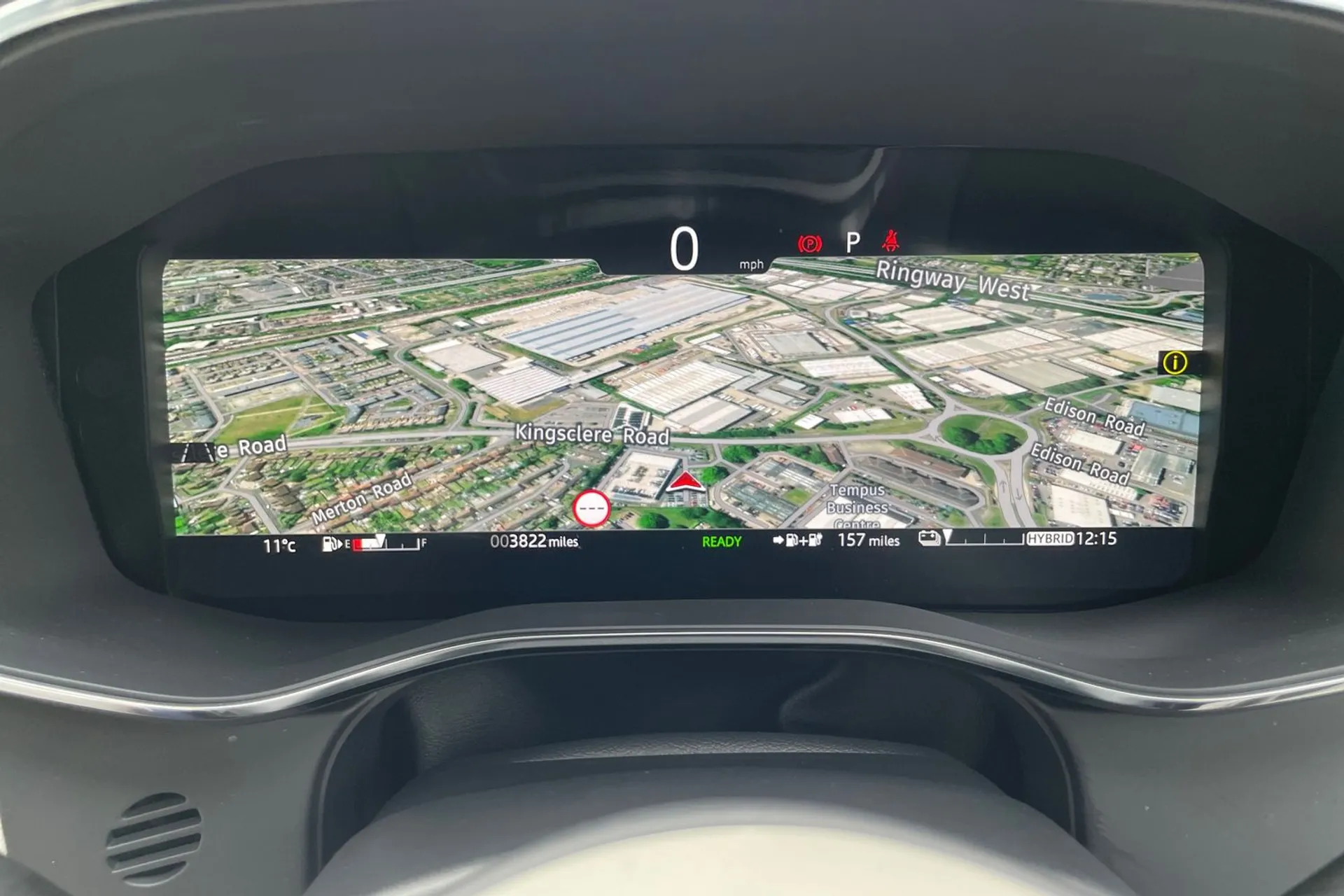 Jaguar F-PACE thumbnail image number 23
