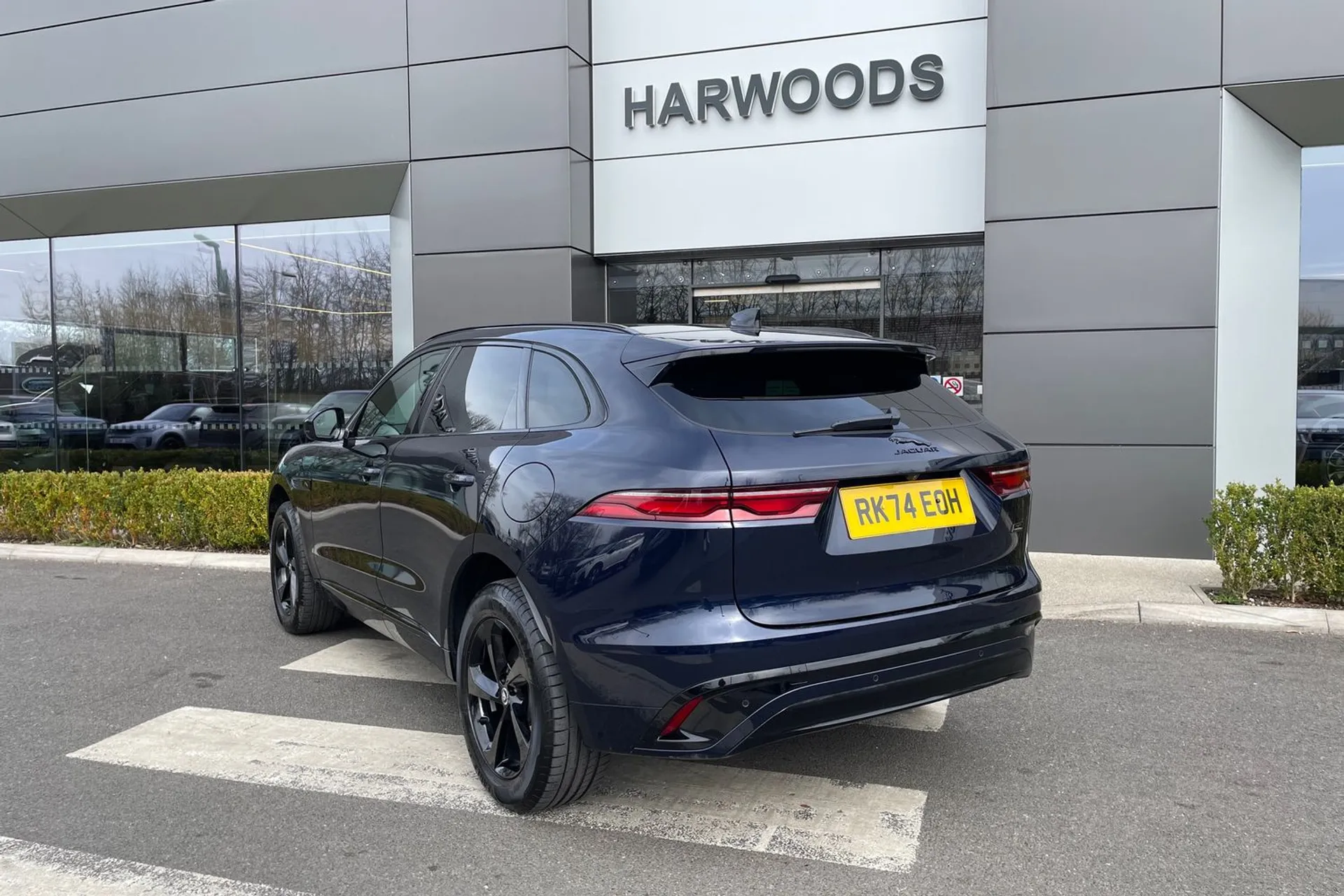Jaguar F-PACE thumbnail image number 67