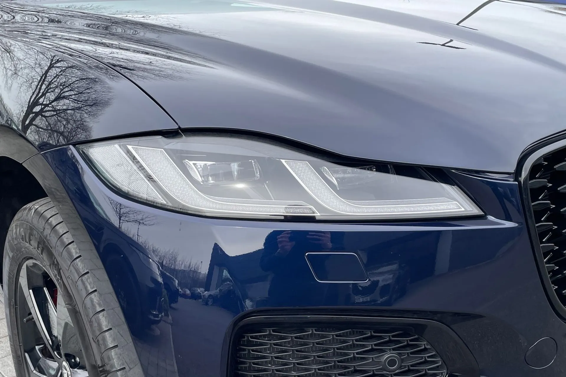 Jaguar F-PACE thumbnail image number 41