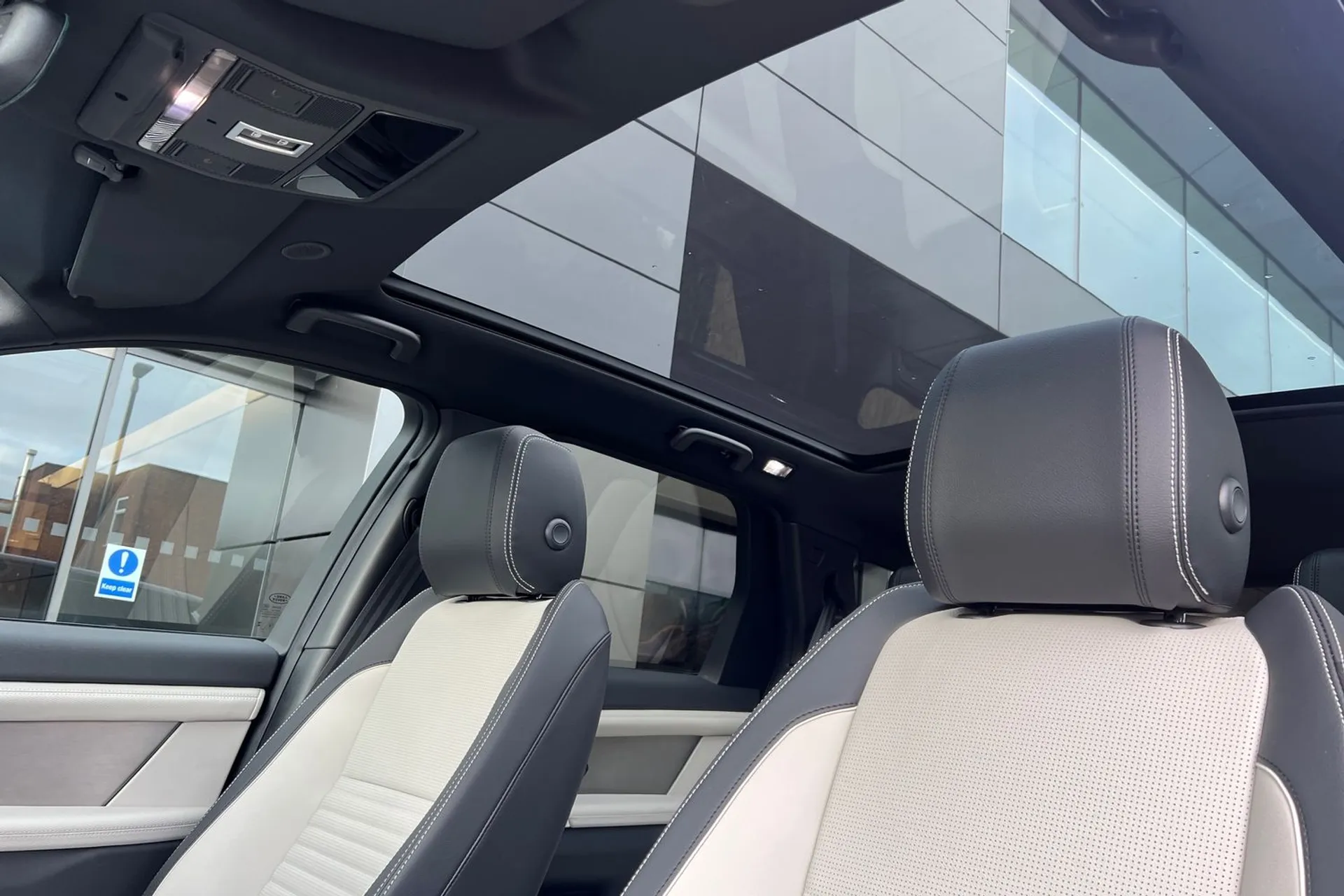 LAND ROVER DISCOVERY SPORT thumbnail image number 37