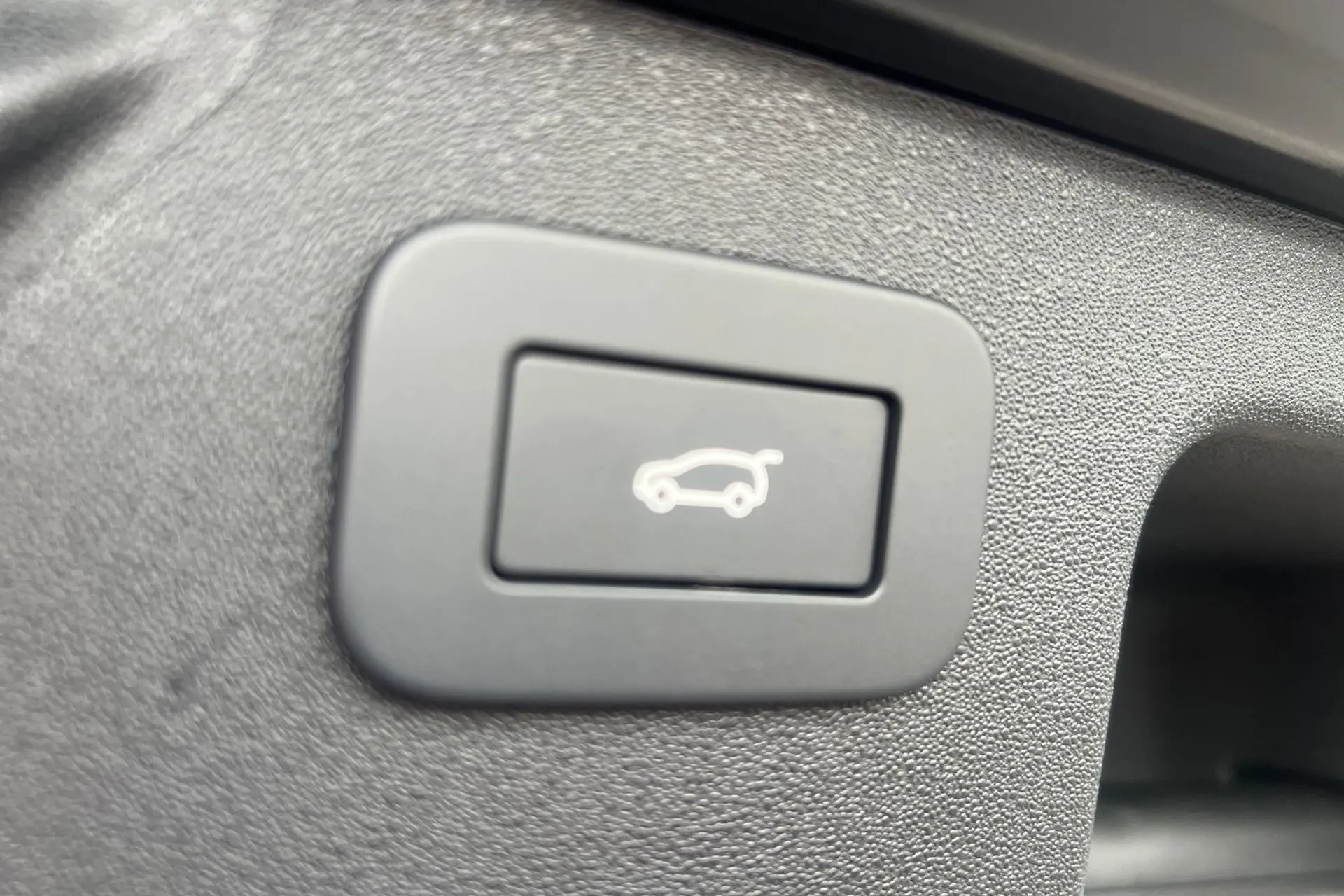 LAND ROVER DISCOVERY SPORT thumbnail image number 30