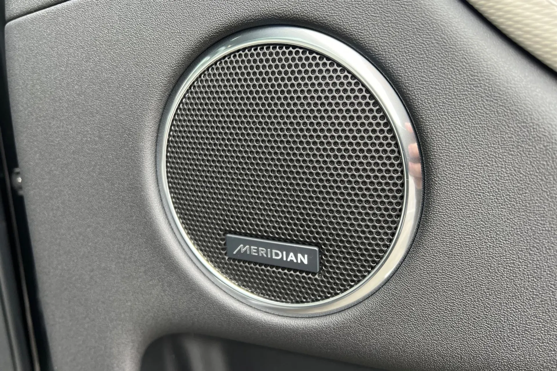 LAND ROVER DISCOVERY SPORT thumbnail image number 13