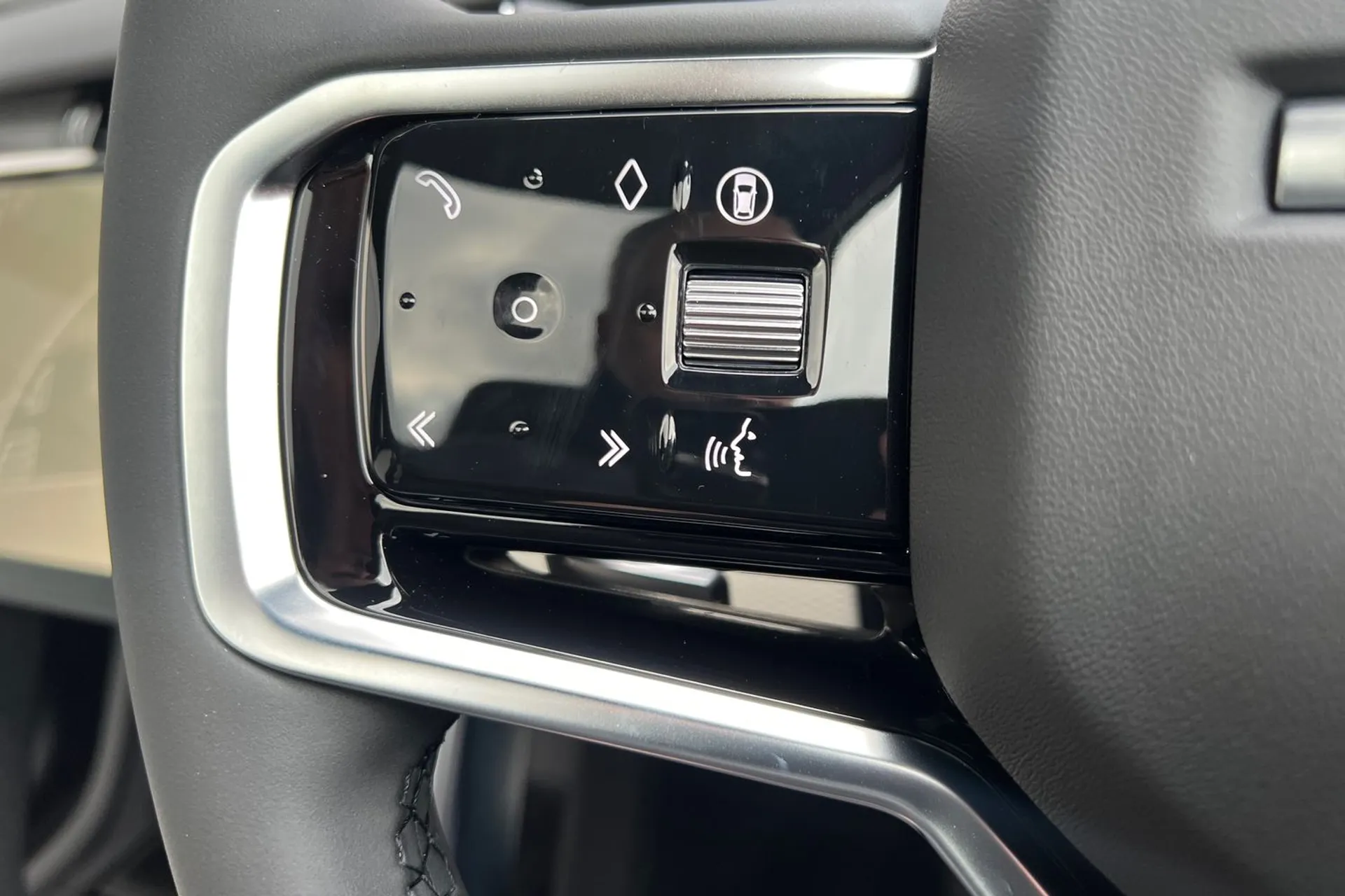 LAND ROVER DISCOVERY SPORT thumbnail image number 45