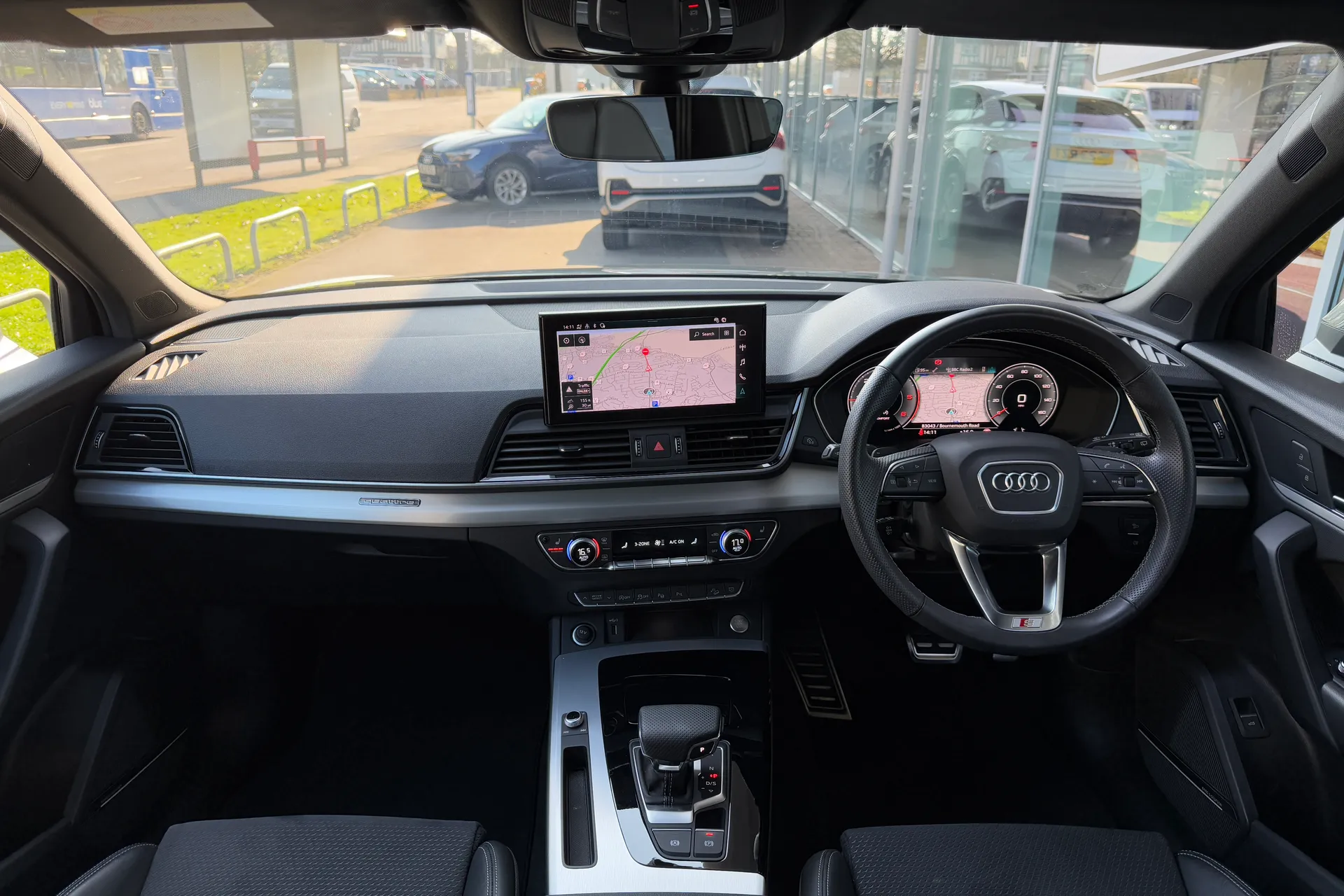 Audi Q5 thumbnail image number 3