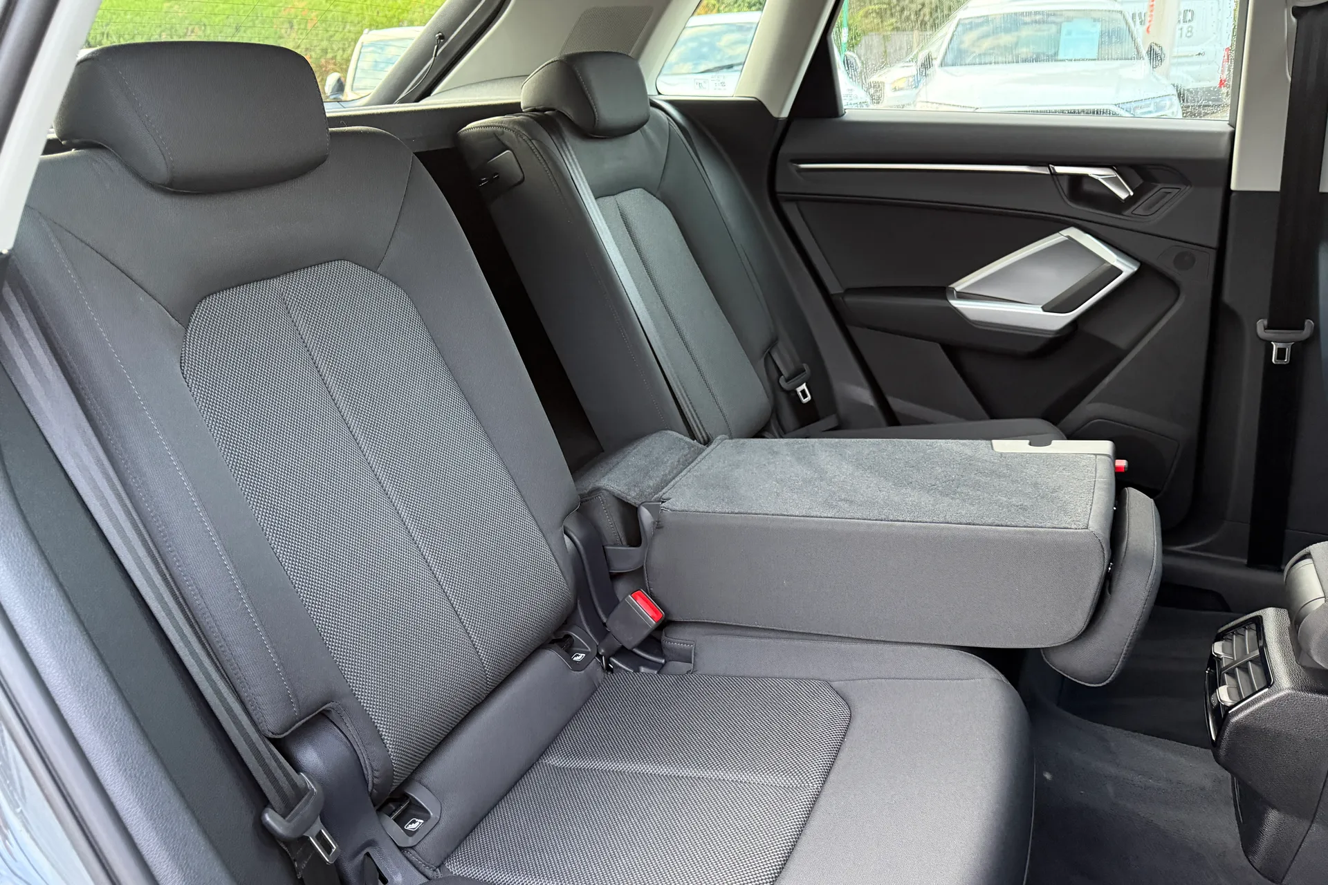 Audi Q3 thumbnail image number 47