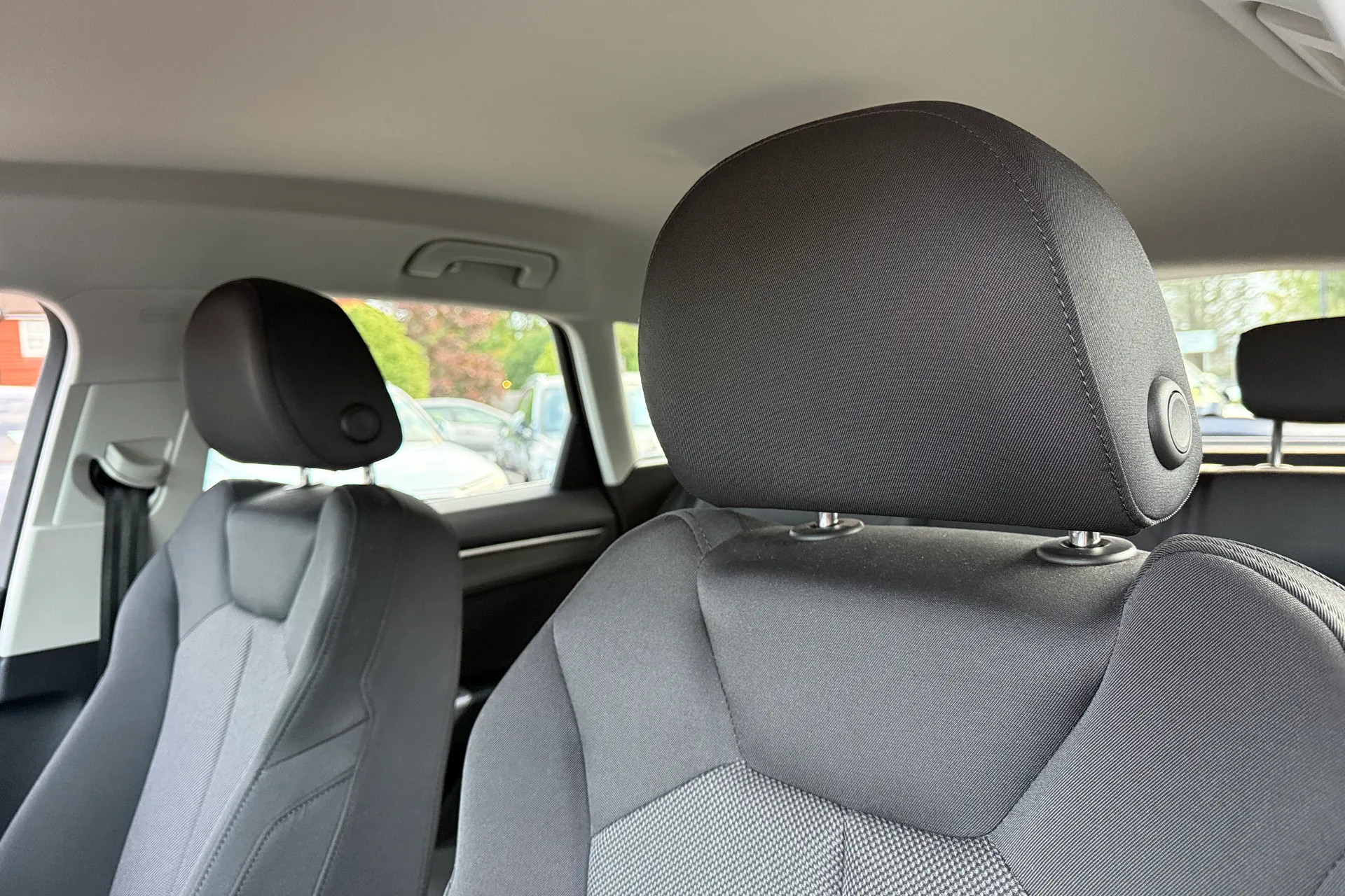 Audi Q3 thumbnail image number 33