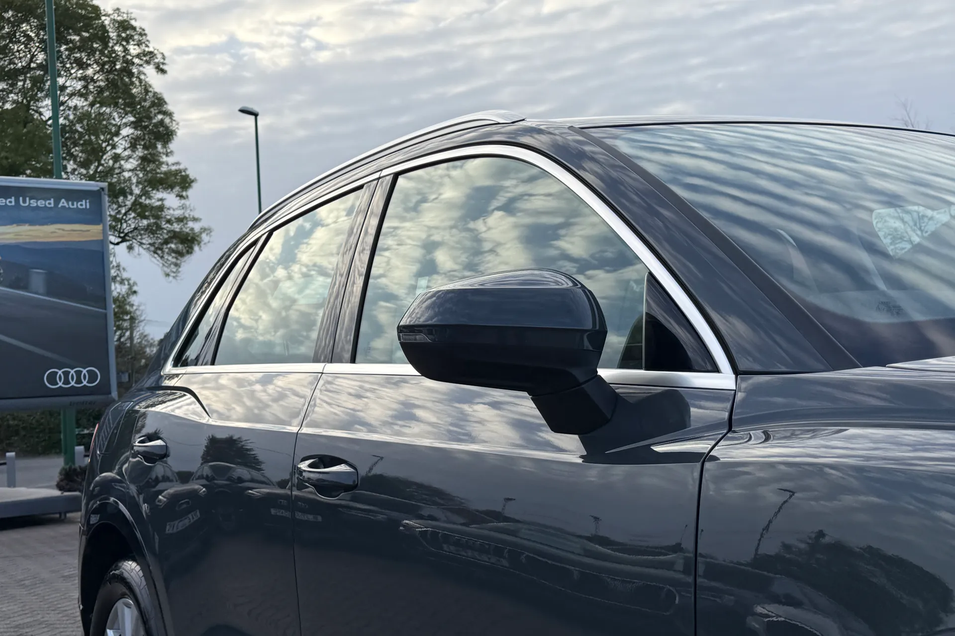 Audi Q3 thumbnail image number 49