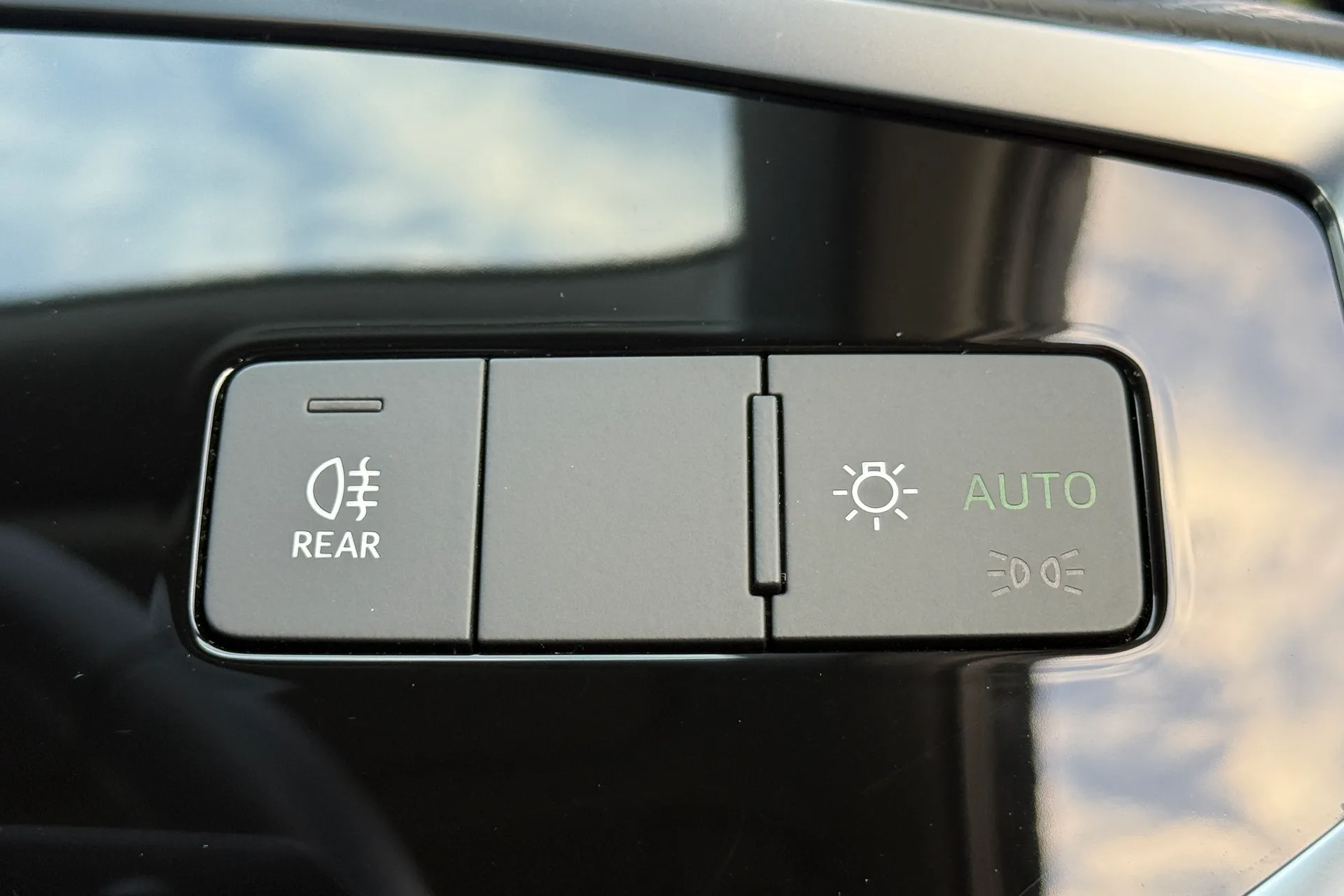 Audi Q3 thumbnail image number 25
