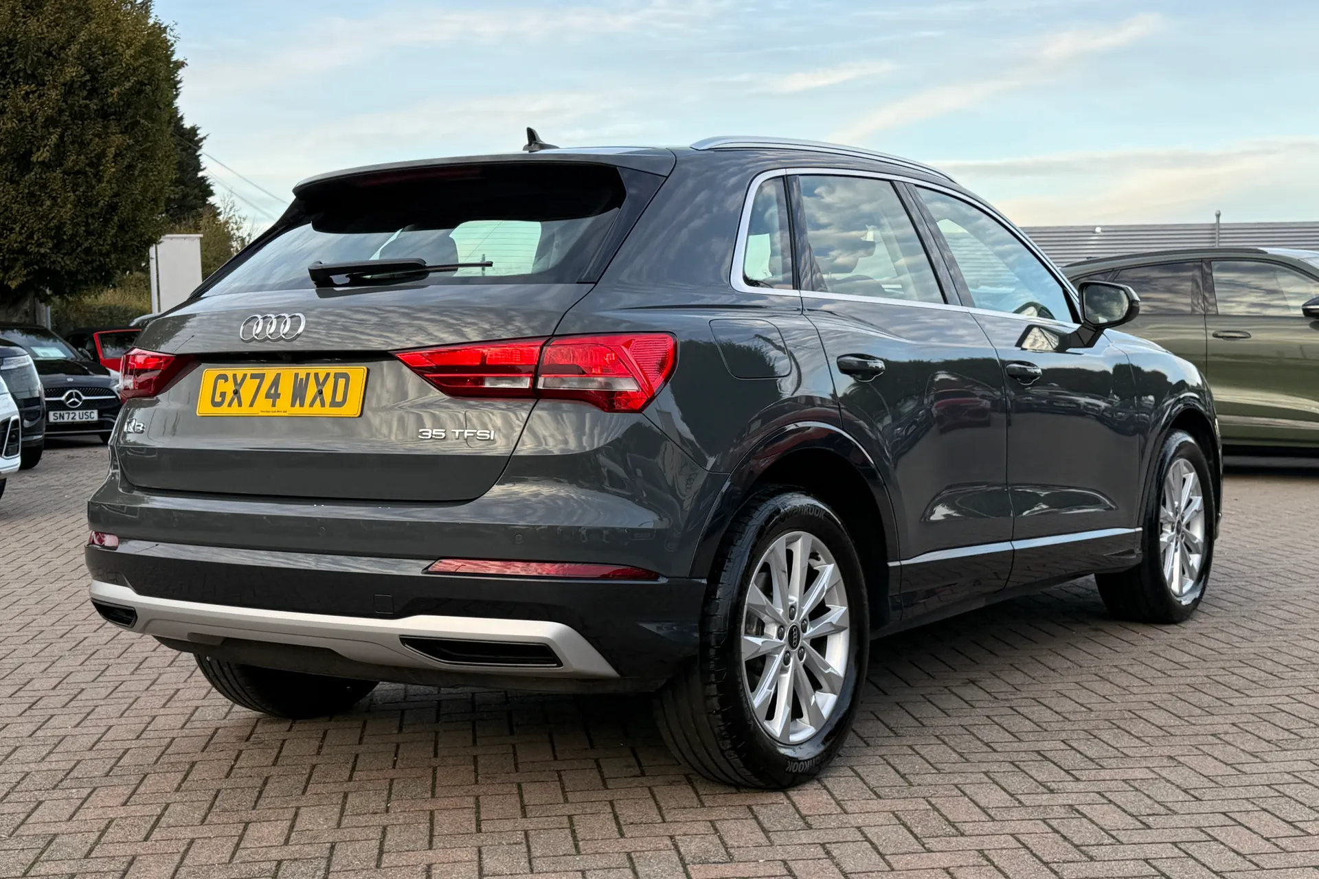 Audi Q3 thumbnail image number 34