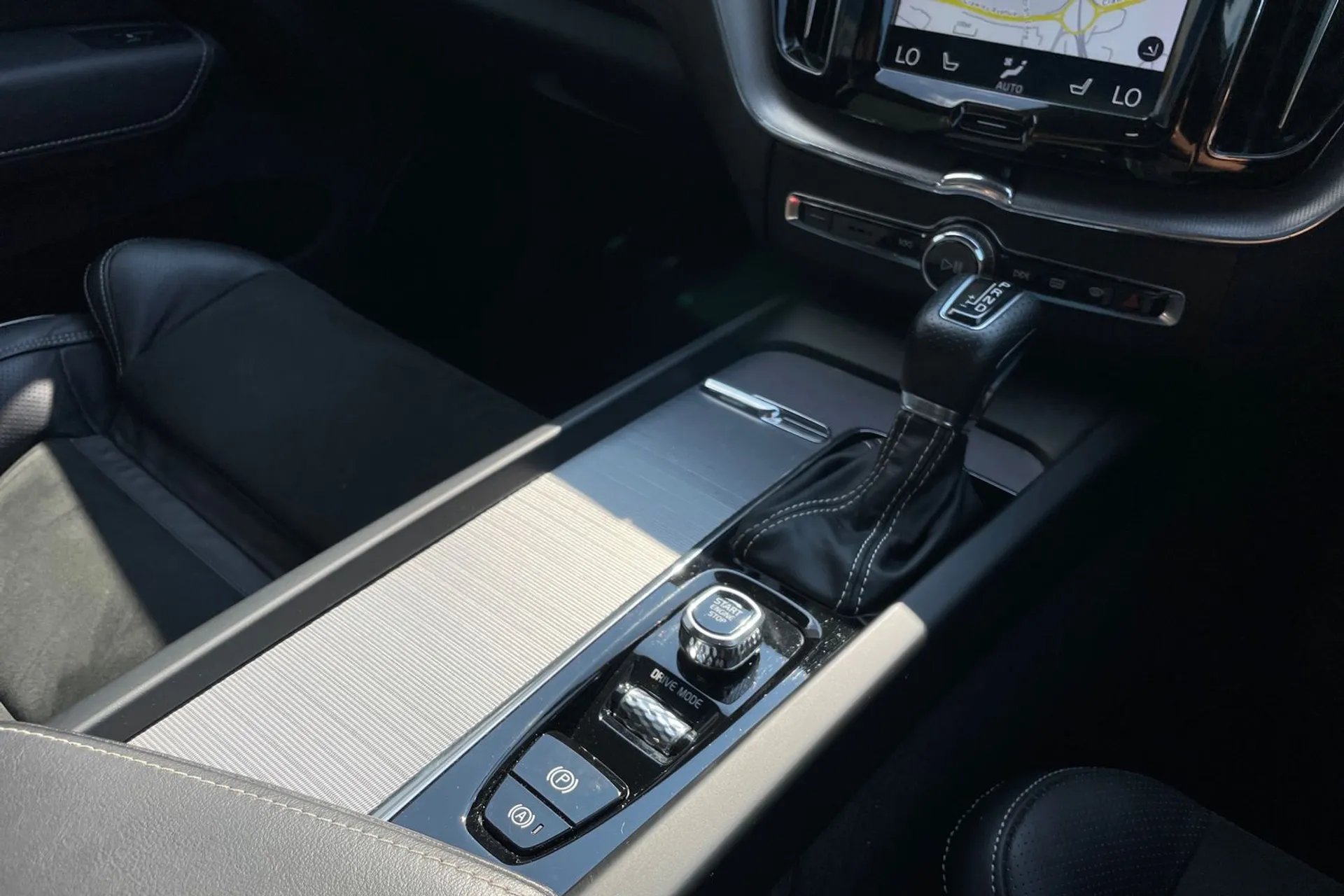 Volvo XC60 thumbnail image number 42